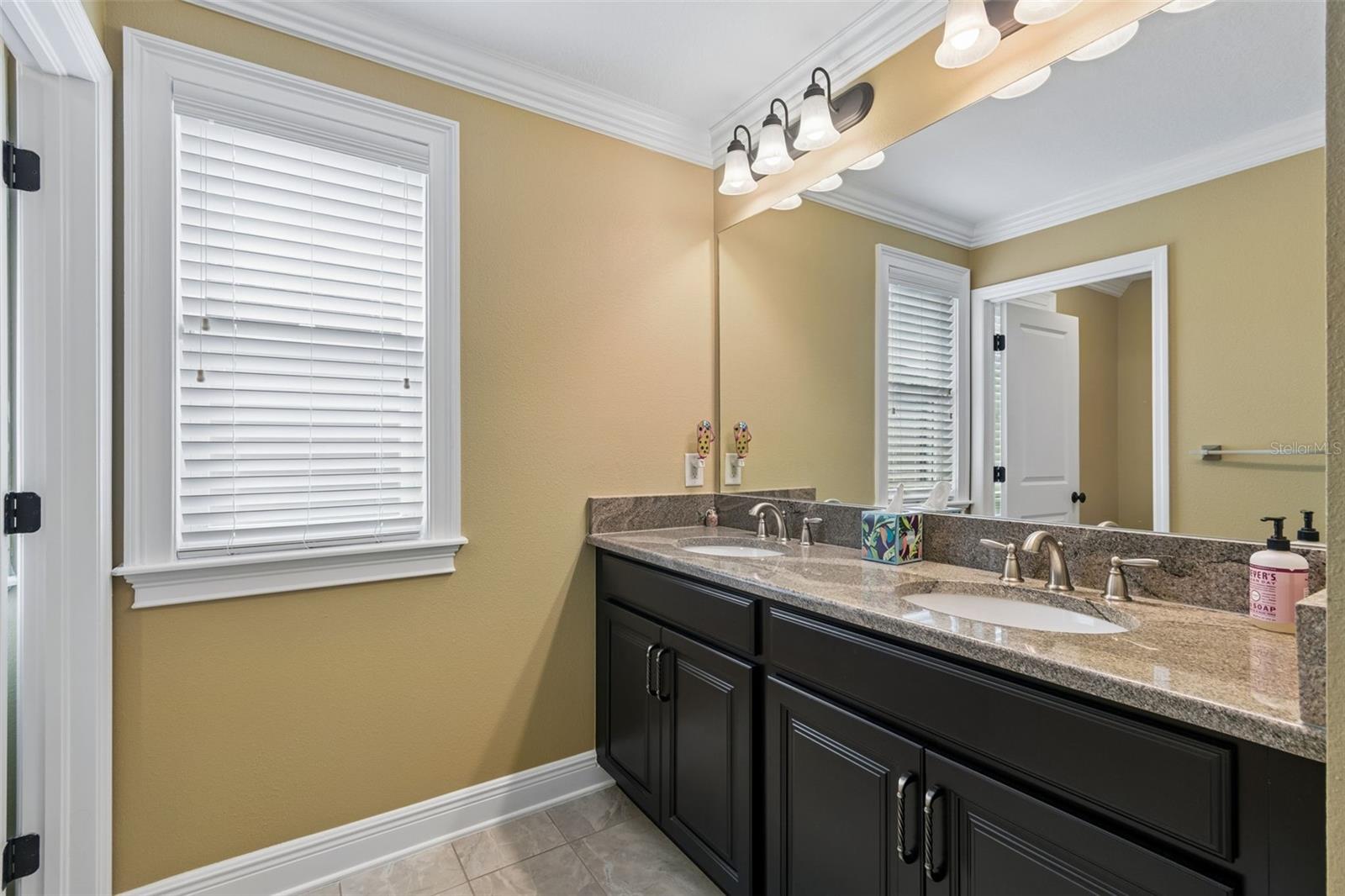 13218 Batten Ln Property Photo 41