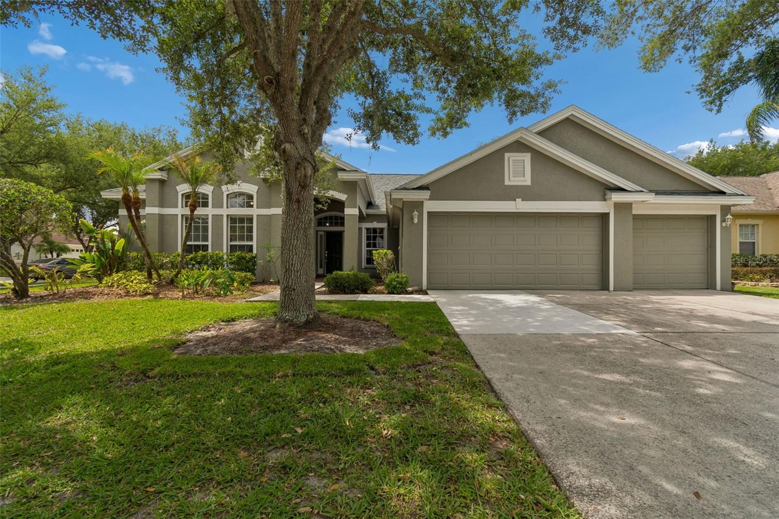 10243 Shadow Branch Dr Property Photo 1