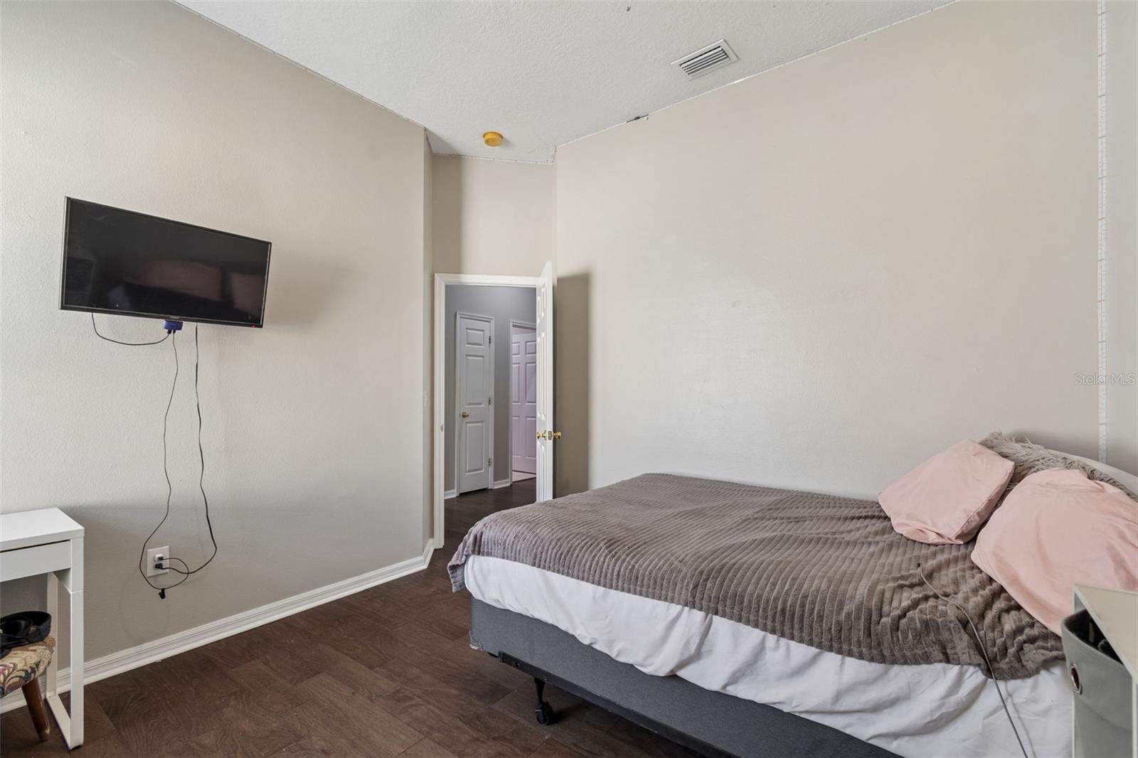 10243 Shadow Branch Dr Property Photo 43