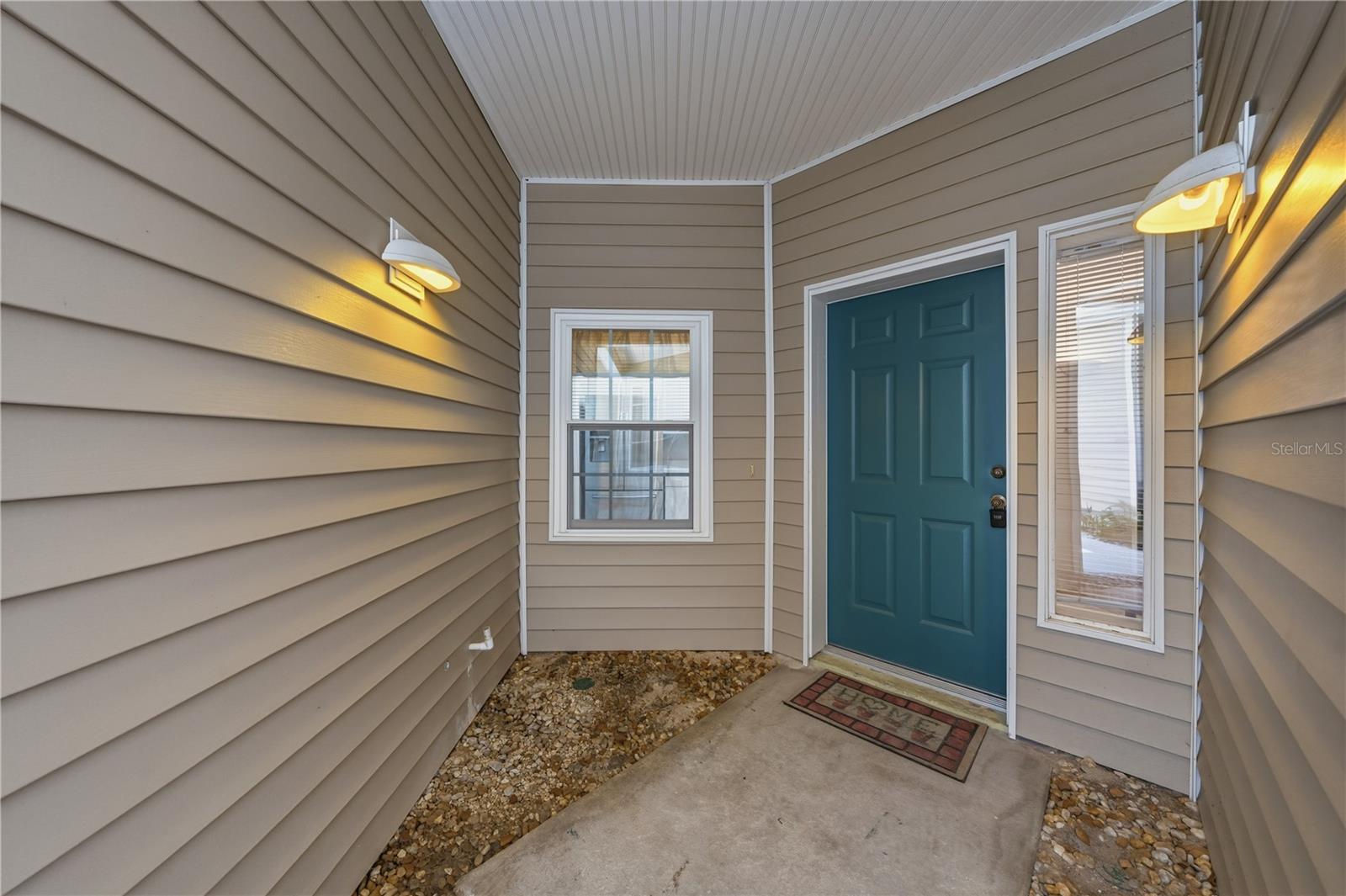 22128 Little Lagoon Ct Property Photo 3
