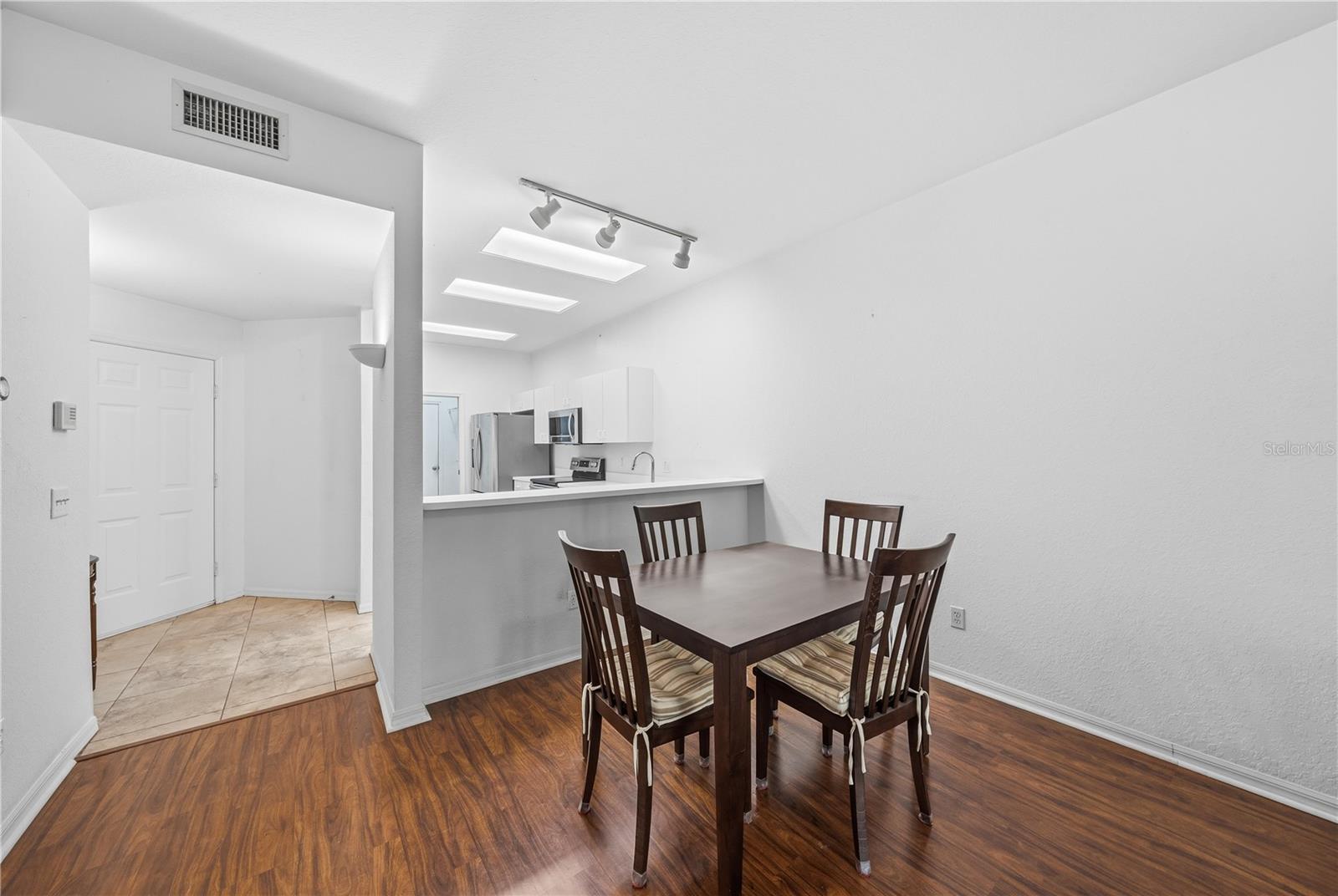 22128 Little Lagoon Ct Property Photo 4