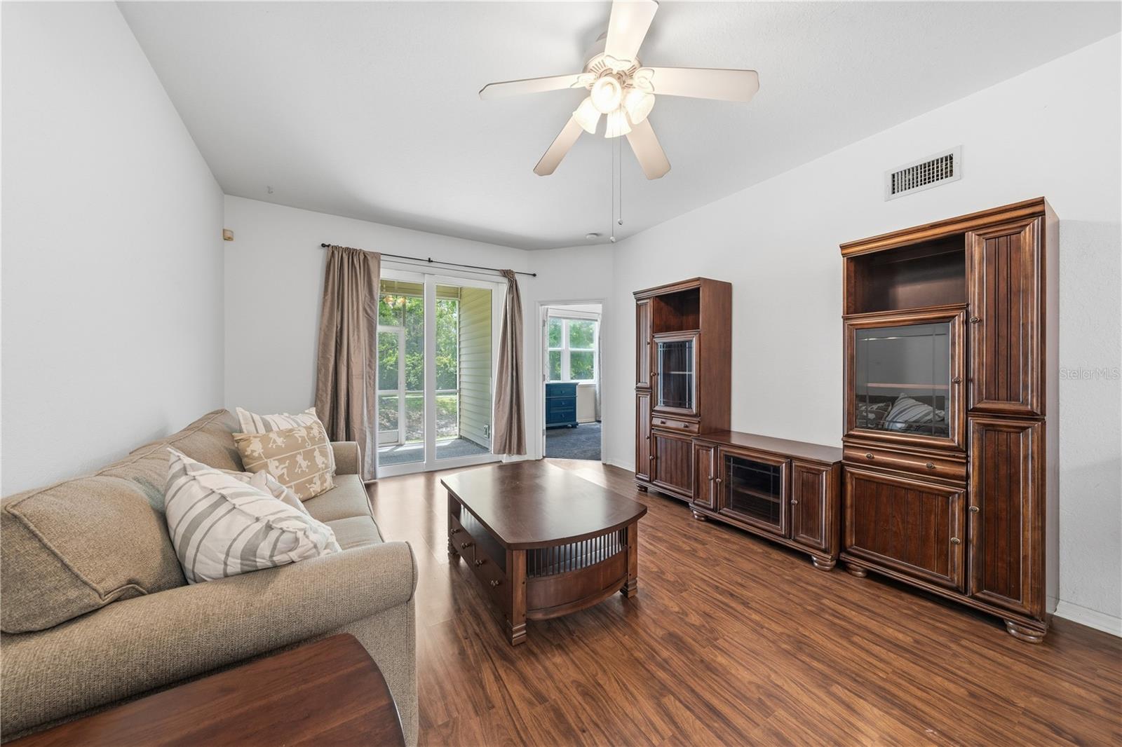 22128 Little Lagoon Ct Property Photo 8