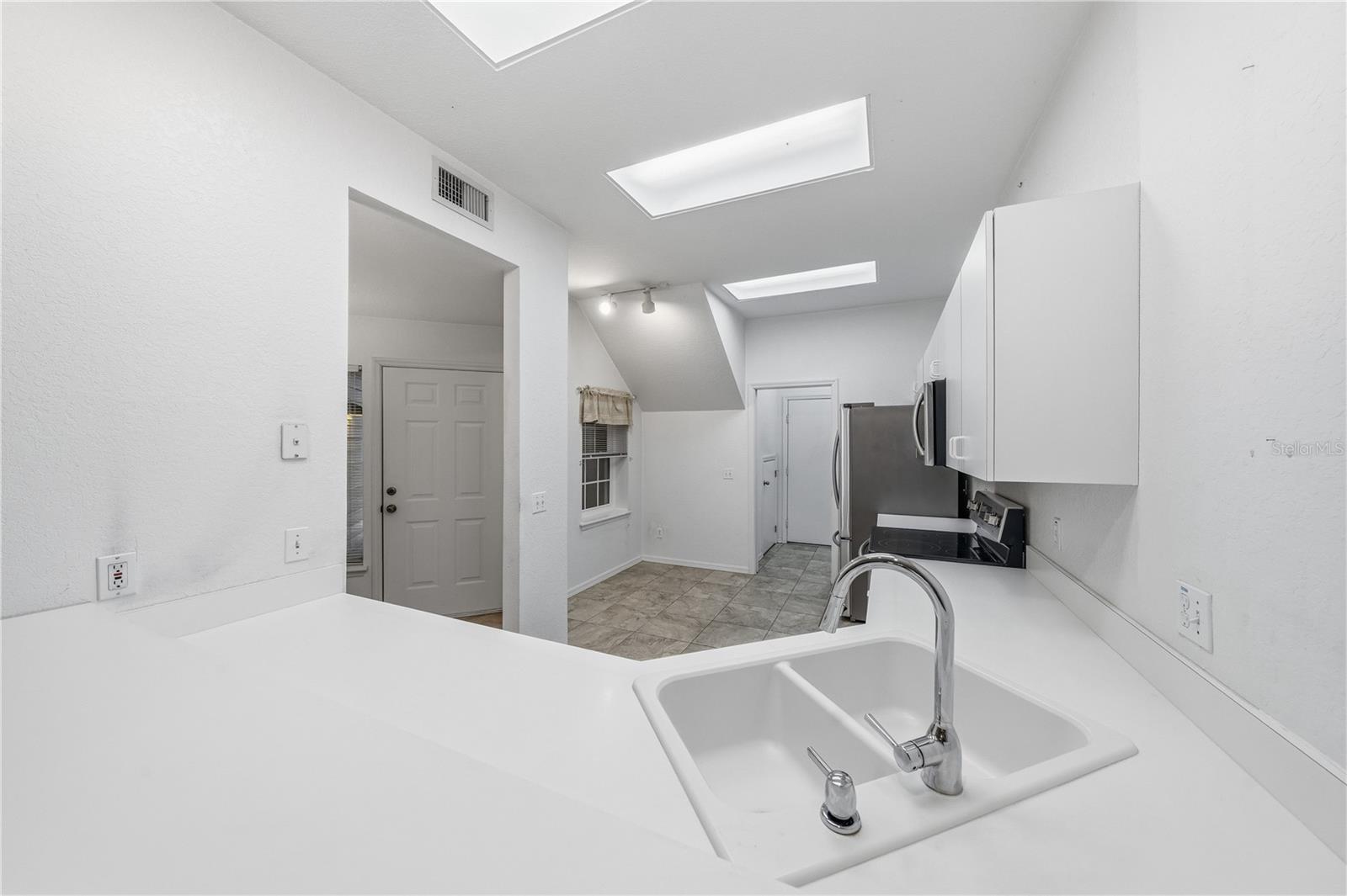 22128 Little Lagoon Ct Property Photo 16