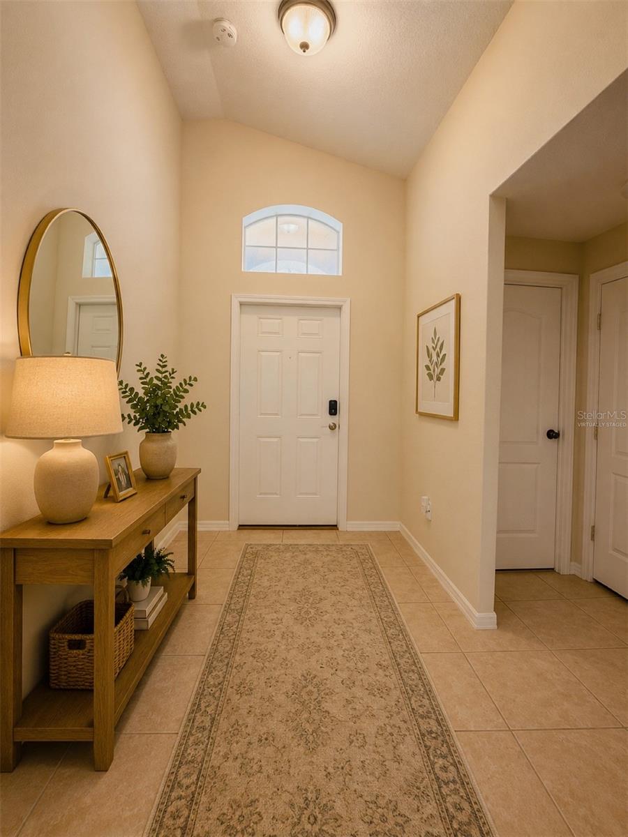 13181 Royal Pines Ave Property Photo 4