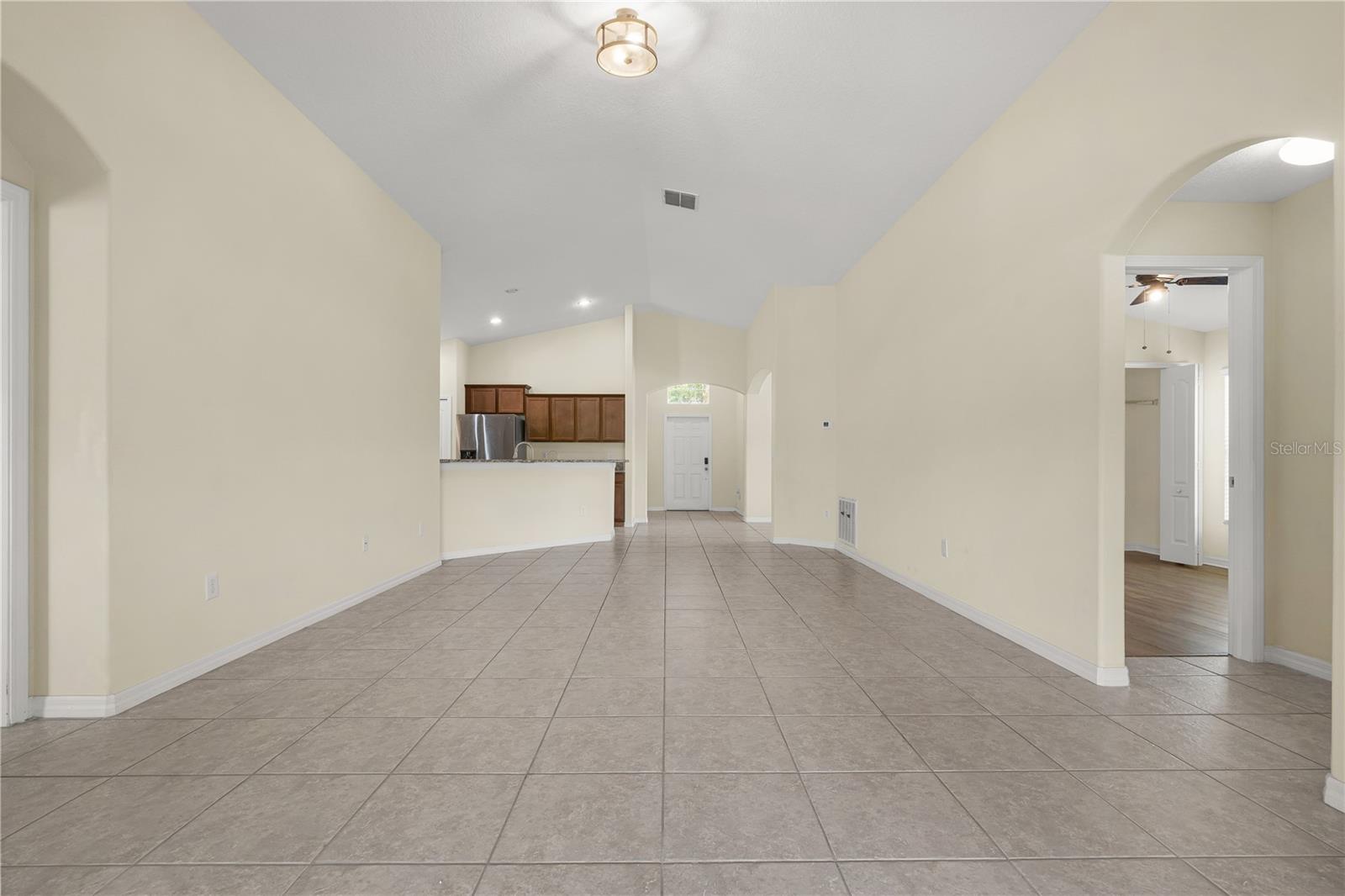 13181 Royal Pines Ave Property Photo 9