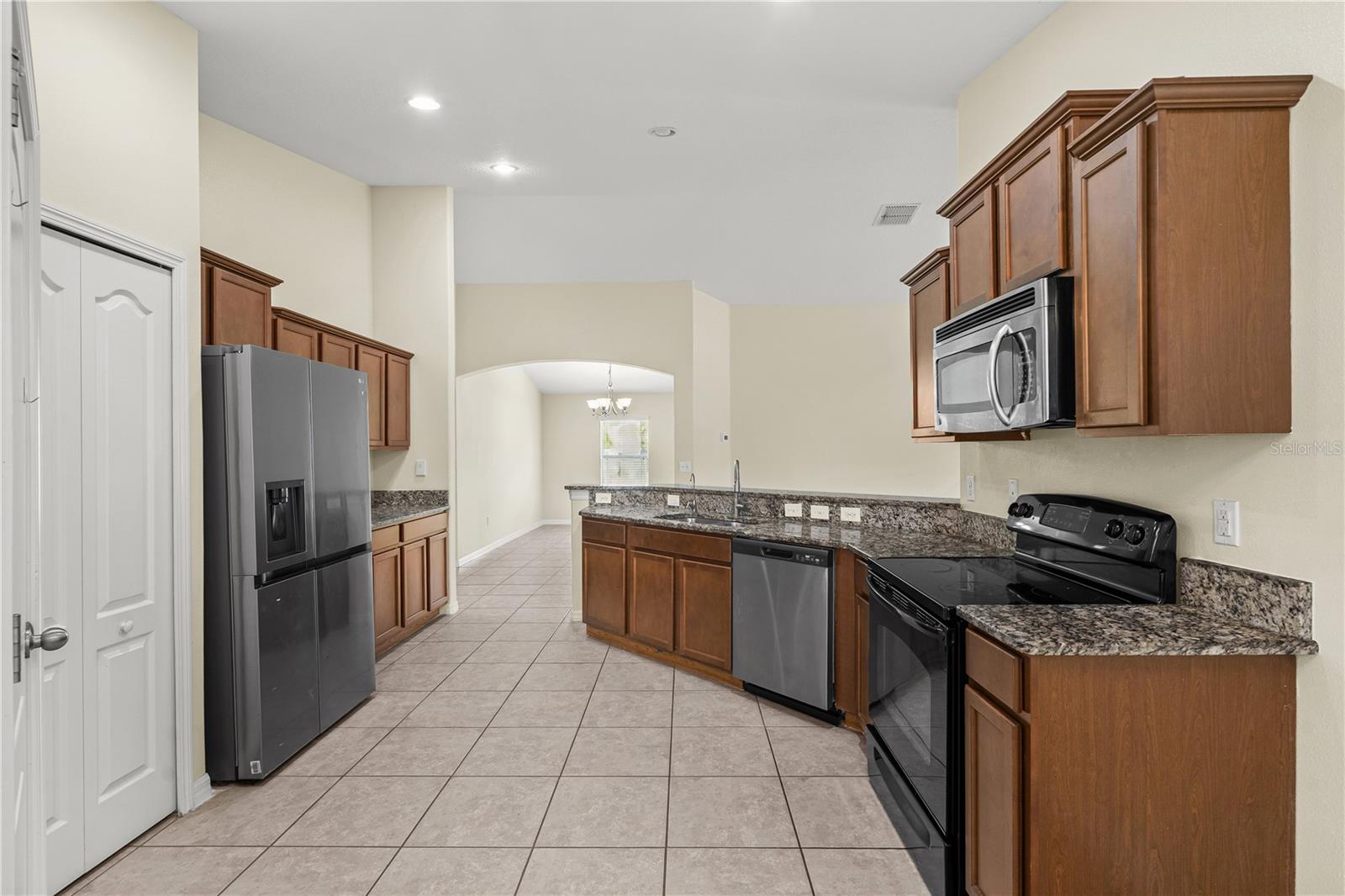 13181 Royal Pines Ave Property Photo 14