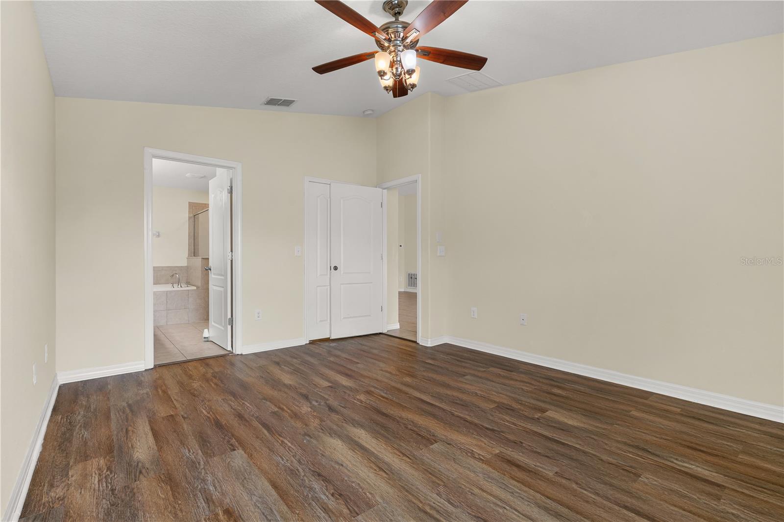 13181 Royal Pines Ave Property Photo 31