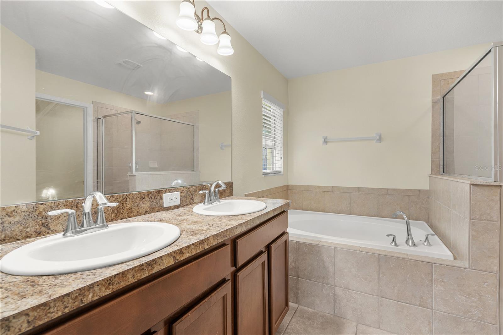13181 Royal Pines Ave Property Photo 34