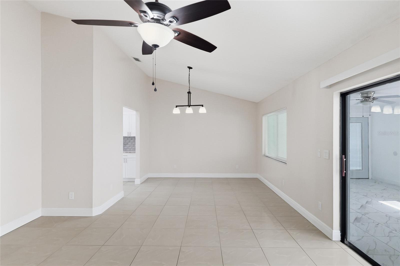 11807 Nicklaus Cir Property Photo 6