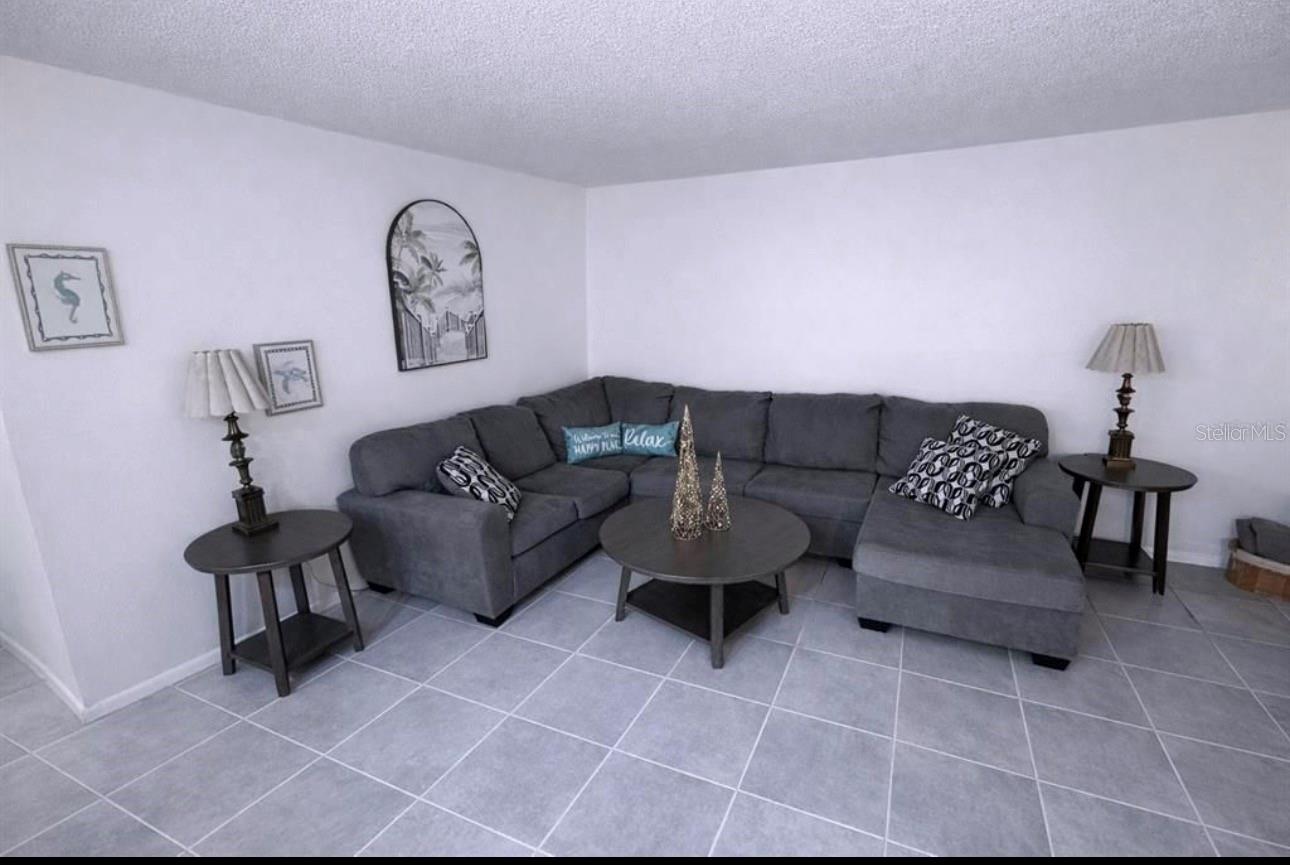 3300 Fox Chase Cir N #229 Property Photo 2