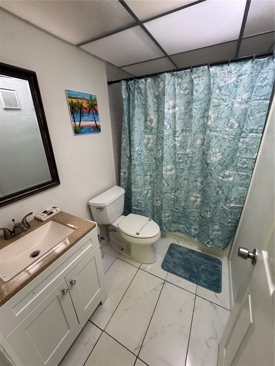 3300 Fox Chase Cir N #229 Property Photo 10