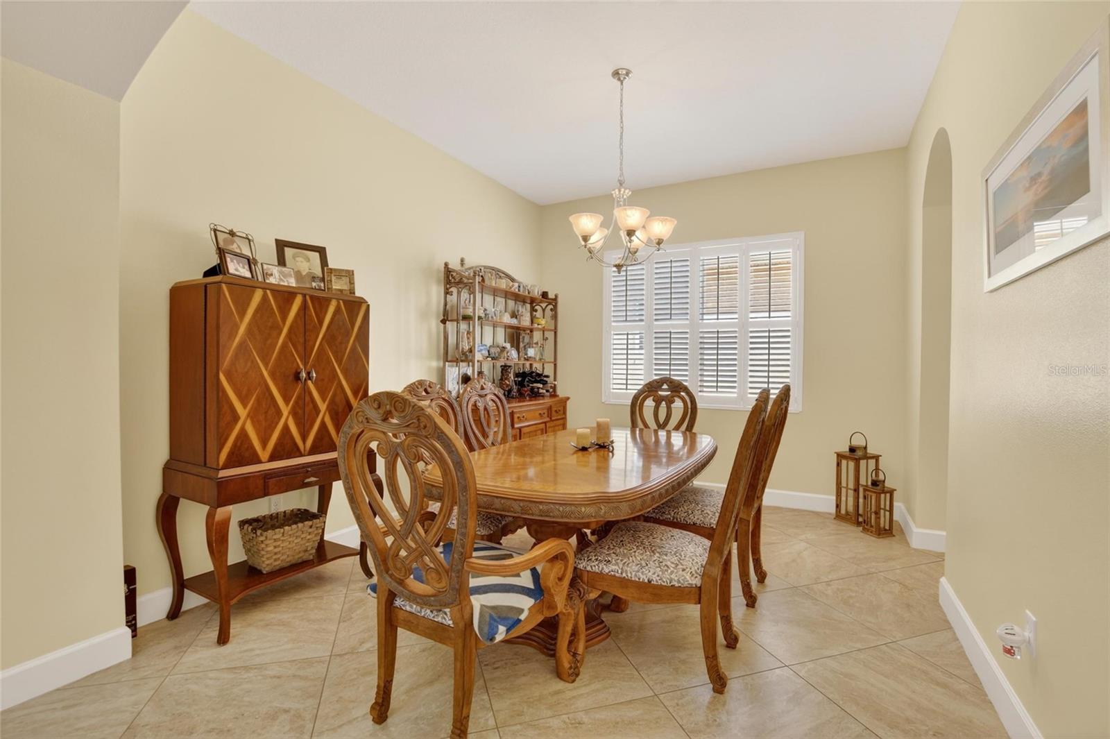 1525 Emerald Dunes Dr Property Photo 9