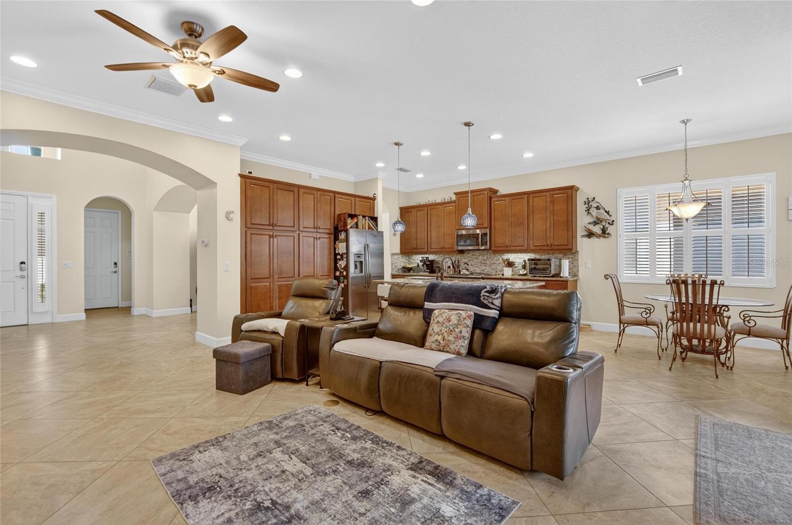 1525 Emerald Dunes Dr Property Photo 13