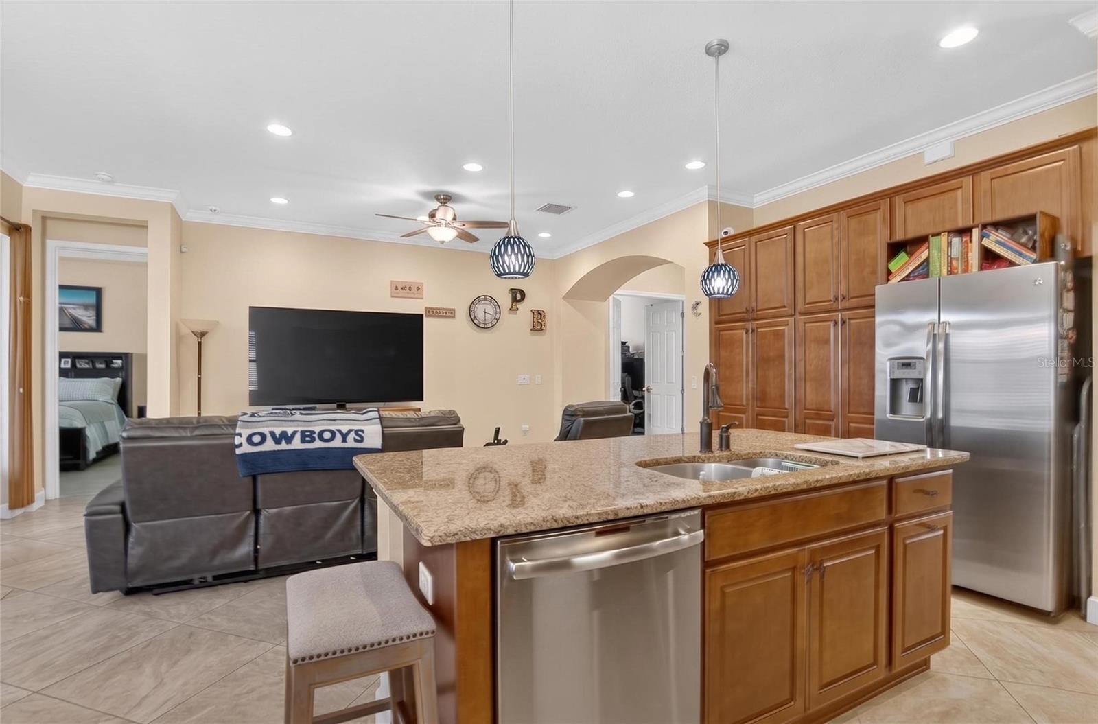 1525 Emerald Dunes Dr Property Photo 21
