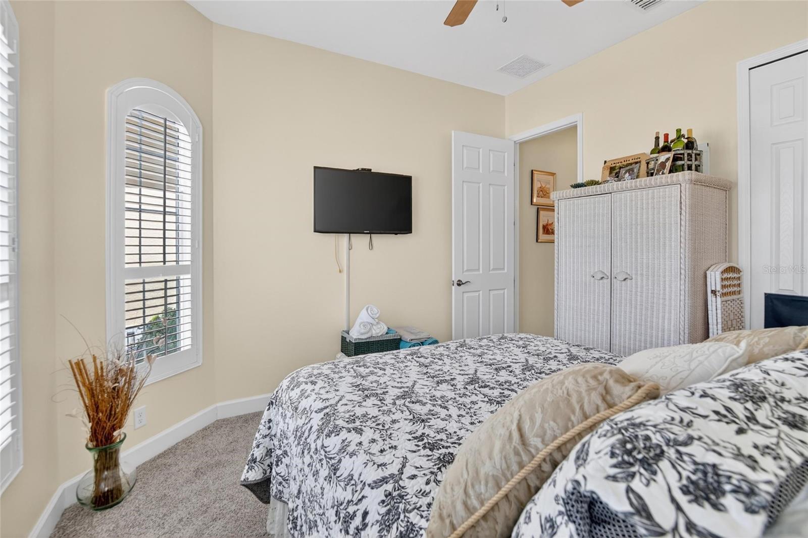 1525 Emerald Dunes Dr Property Photo 25