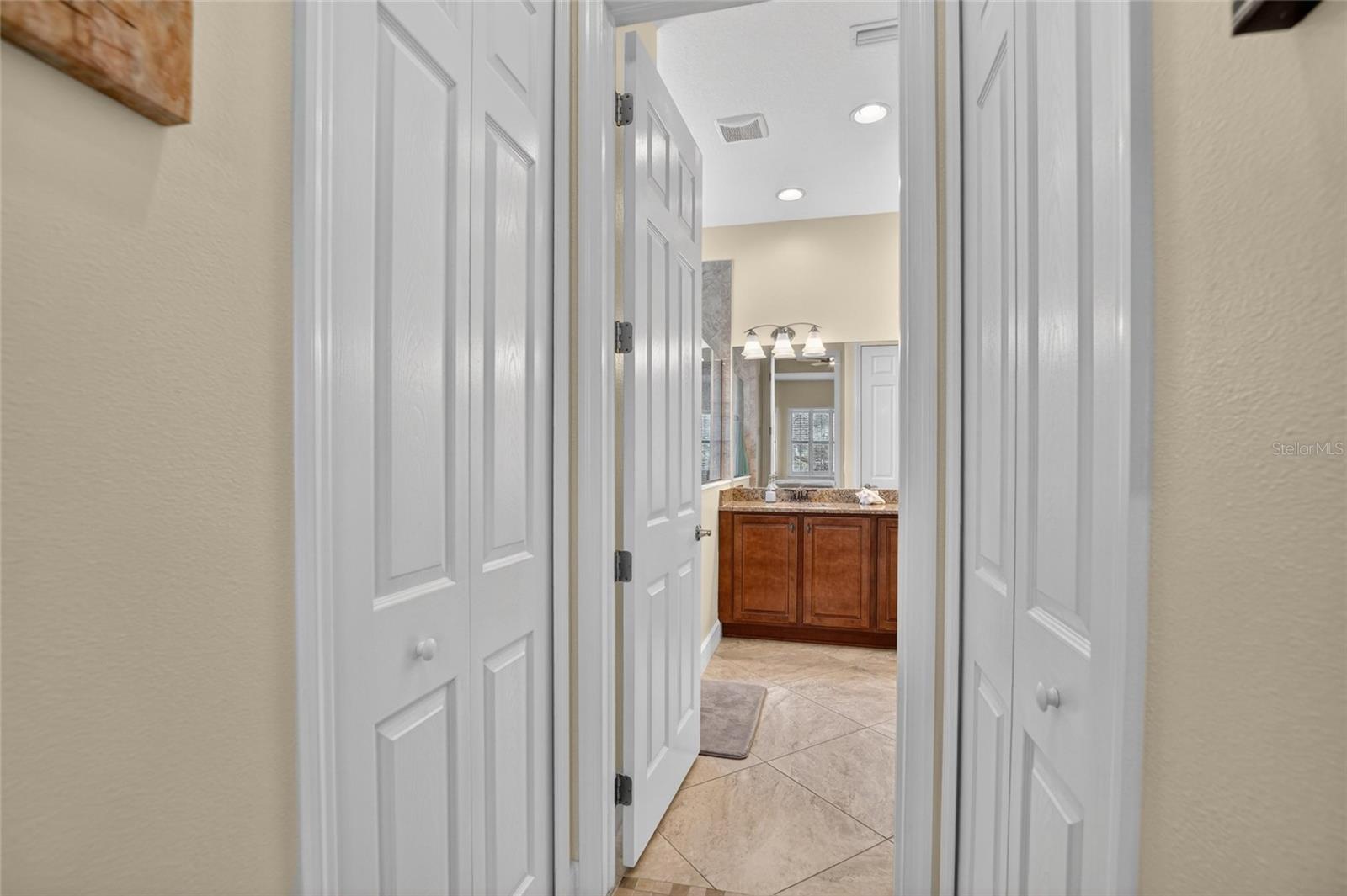 1525 Emerald Dunes Dr Property Photo 28