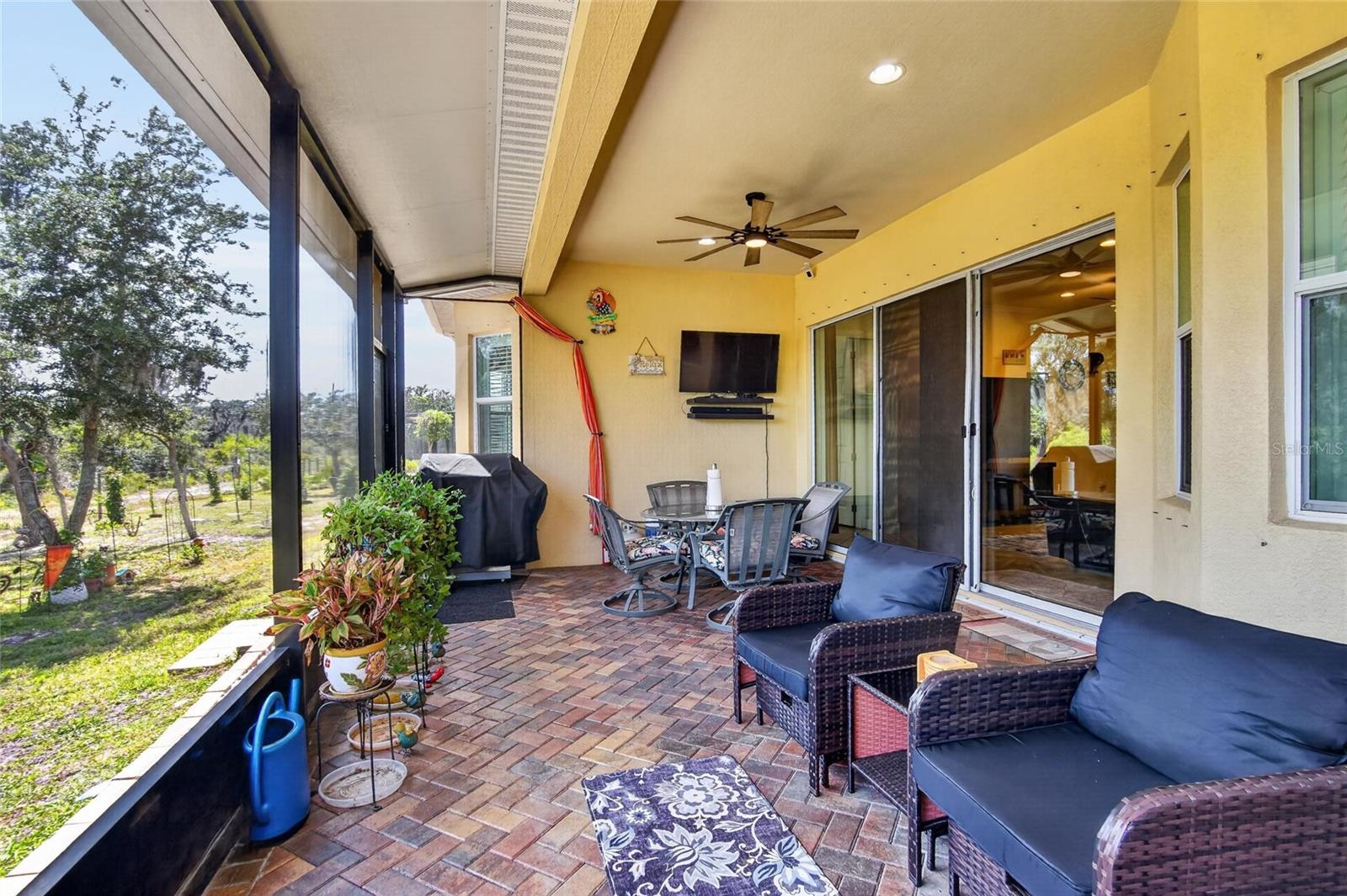 1525 Emerald Dunes Dr Property Photo 42