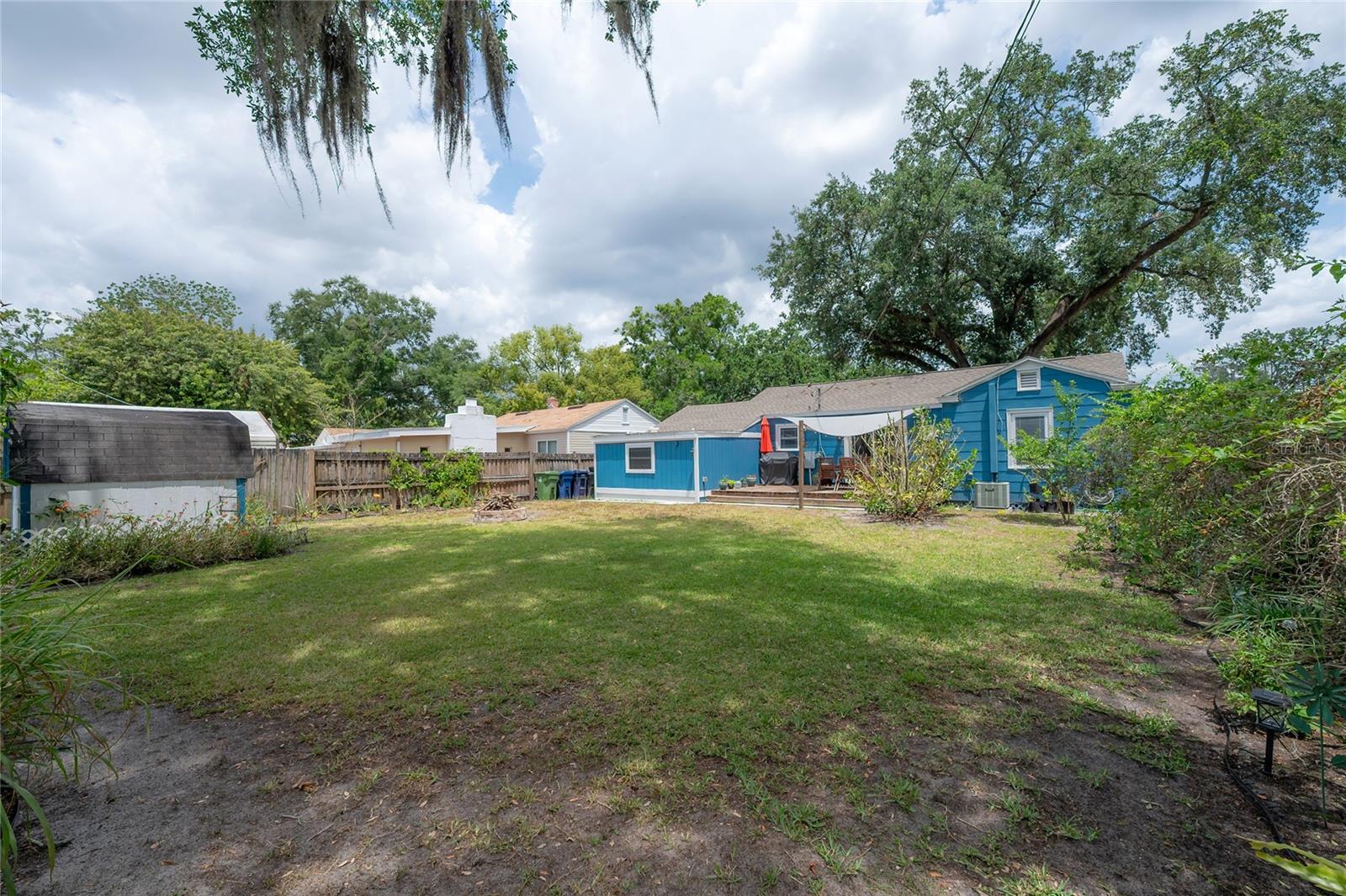 912 Cornelius Ave Property Photo 44