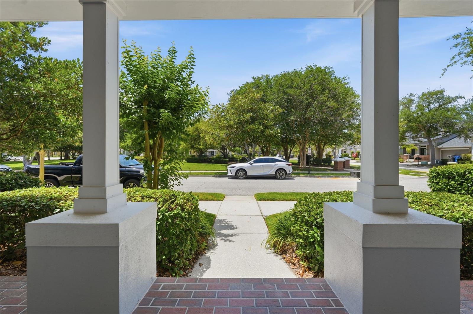 10111 Hayfield Way Property Photo 4