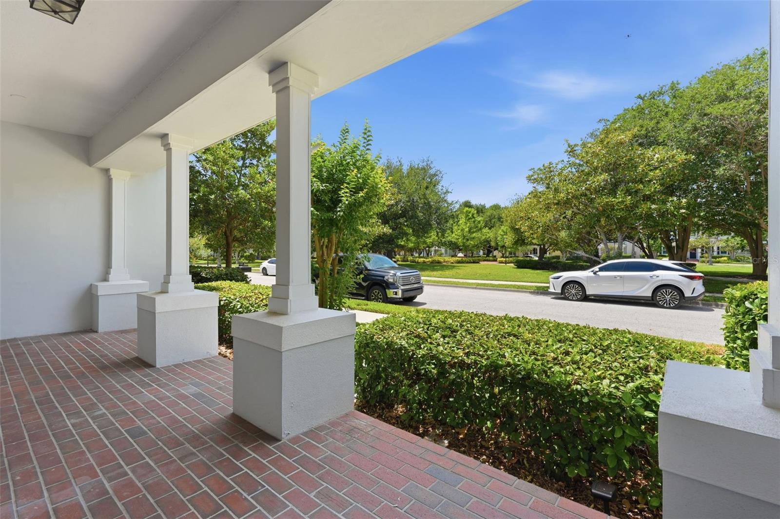 10111 Hayfield Way Property Photo 6