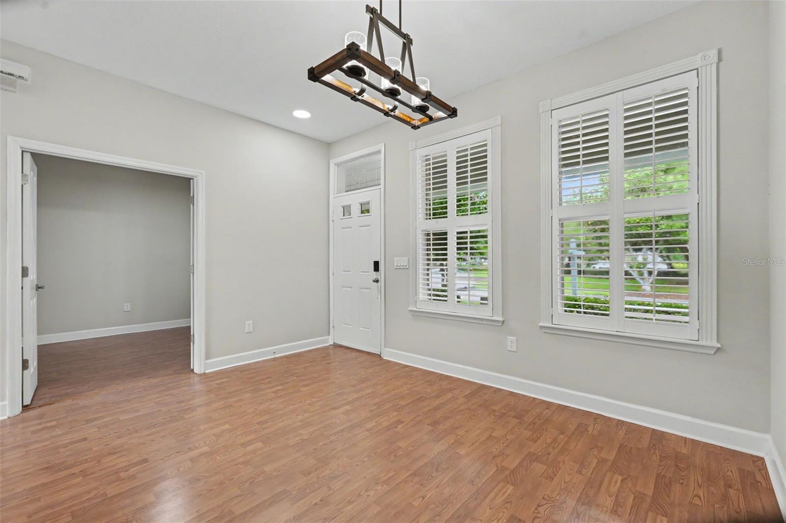 10111 Hayfield Way Property Photo 8