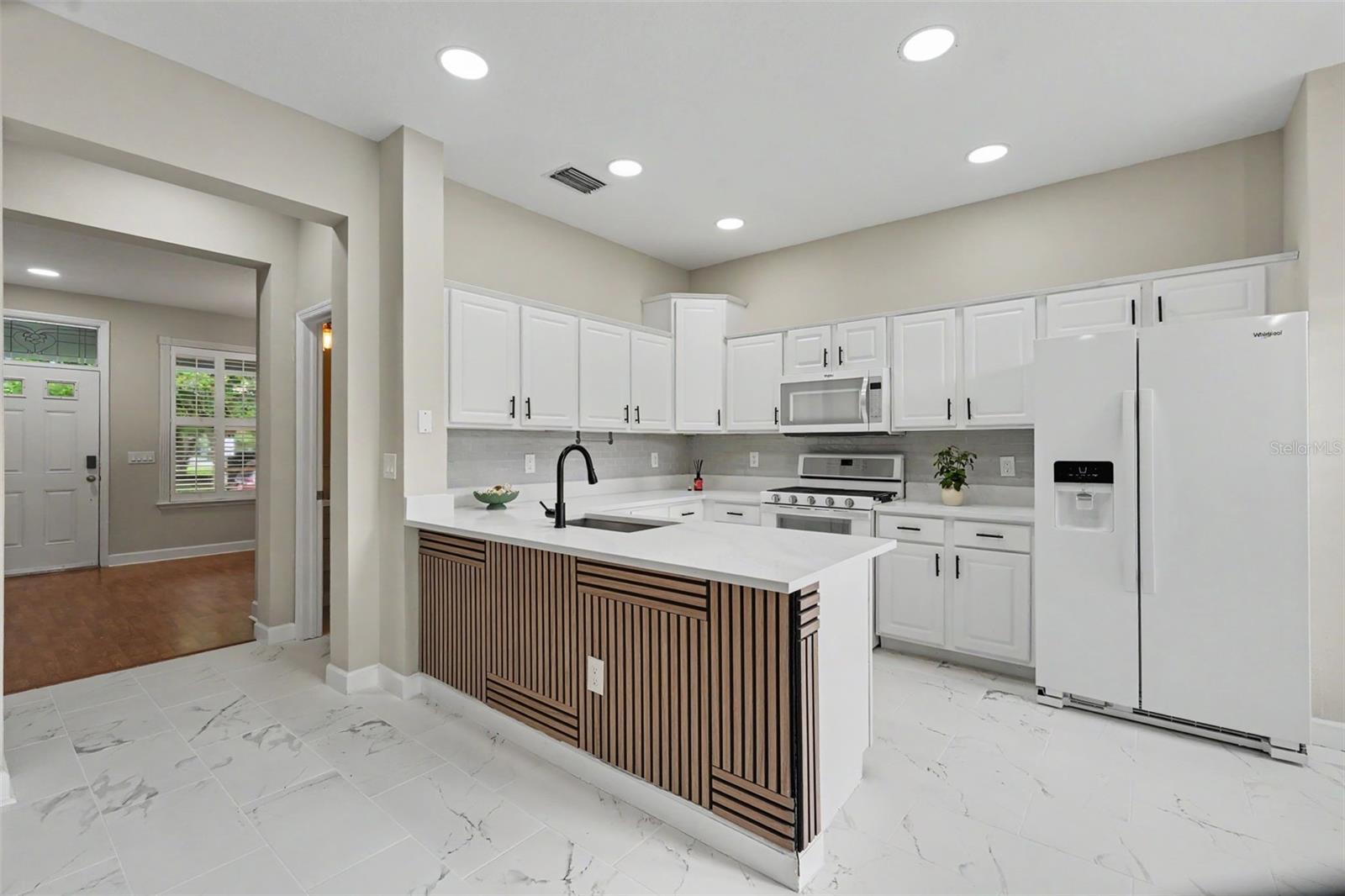 10111 Hayfield Way Property Photo 18
