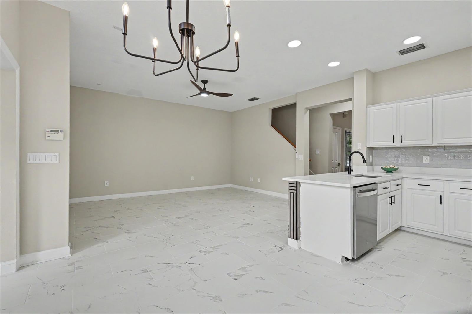 10111 Hayfield Way Property Photo 24