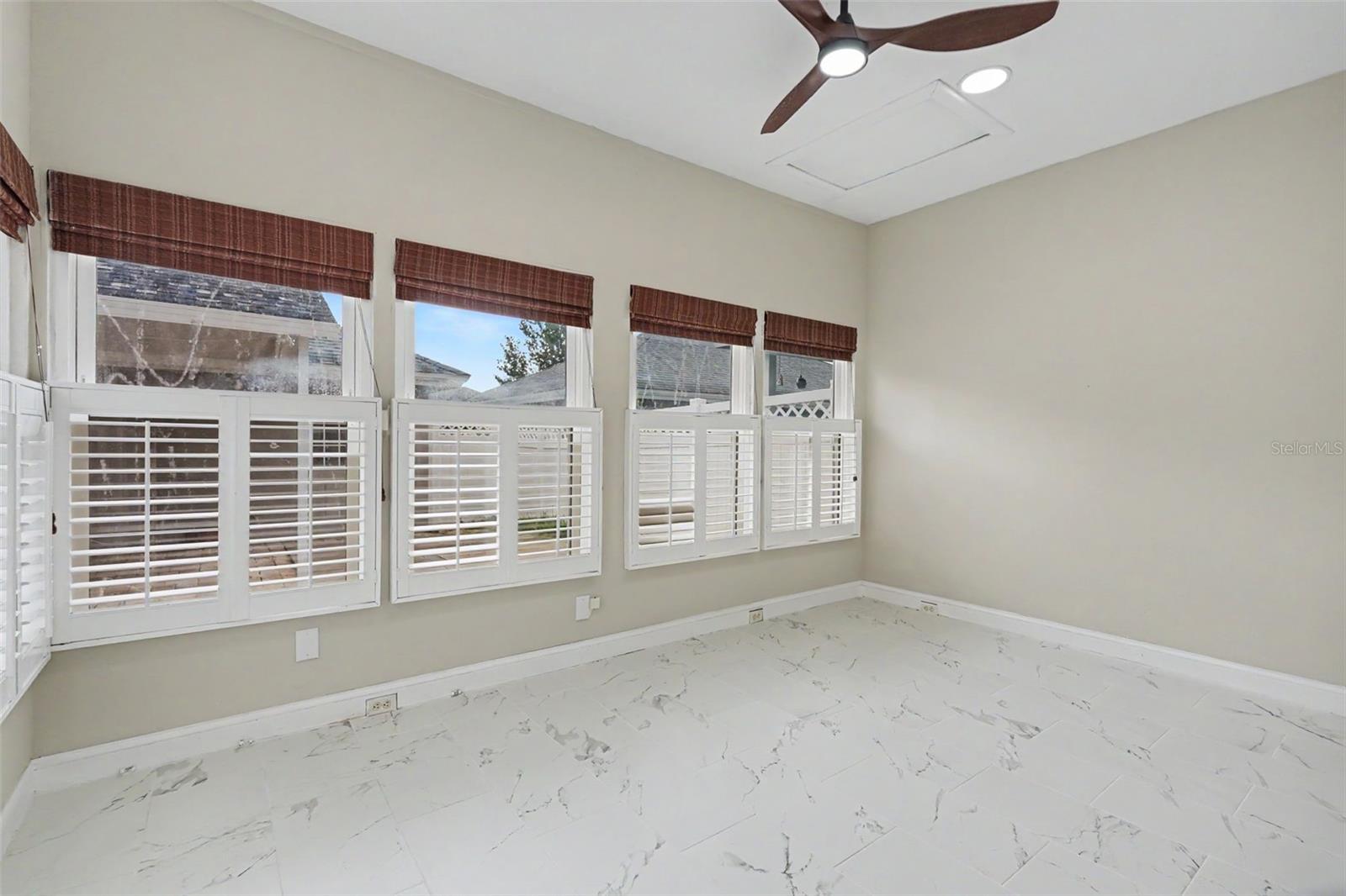 10111 Hayfield Way Property Photo 25