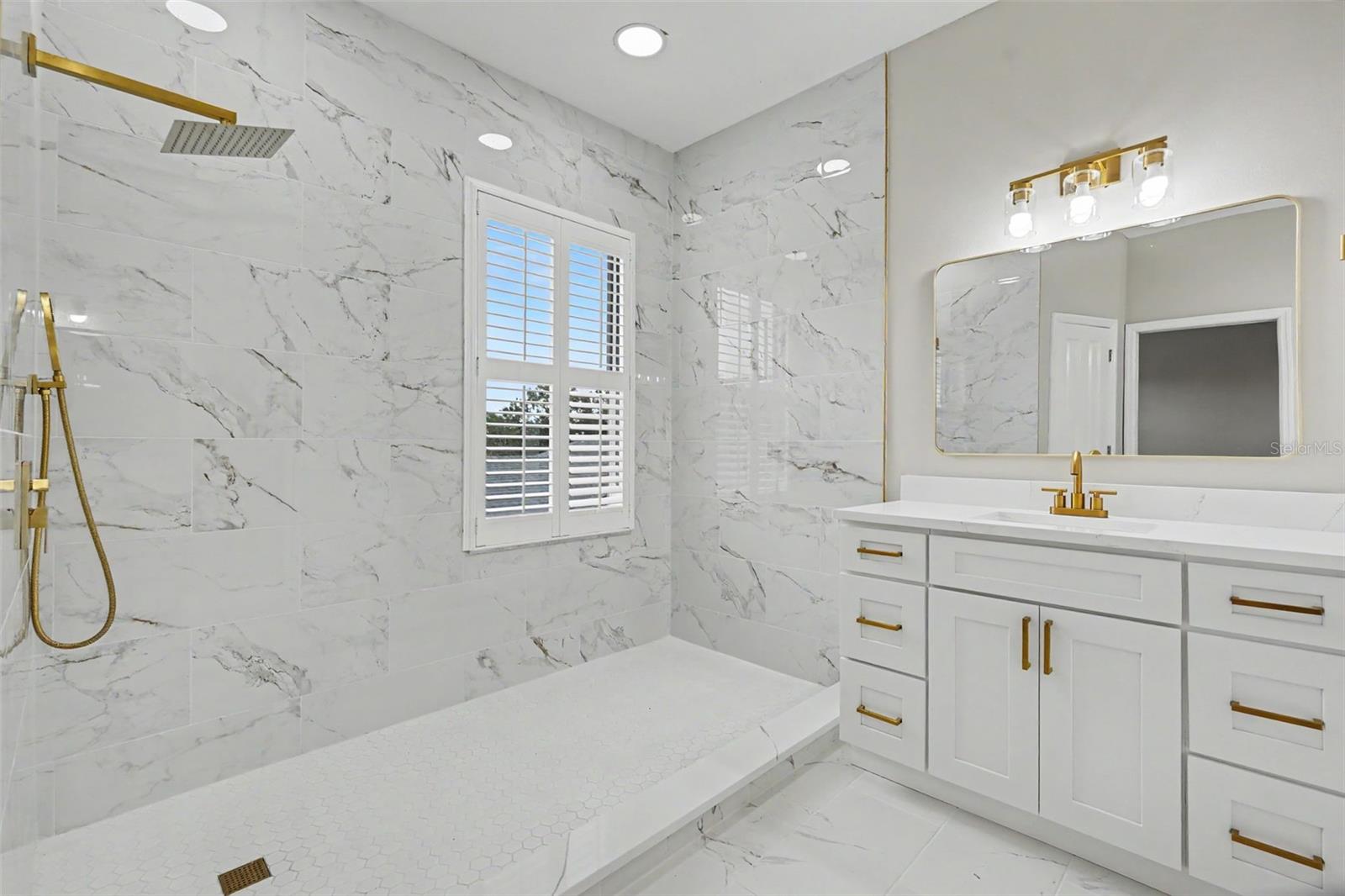 10111 Hayfield Way Property Photo 38