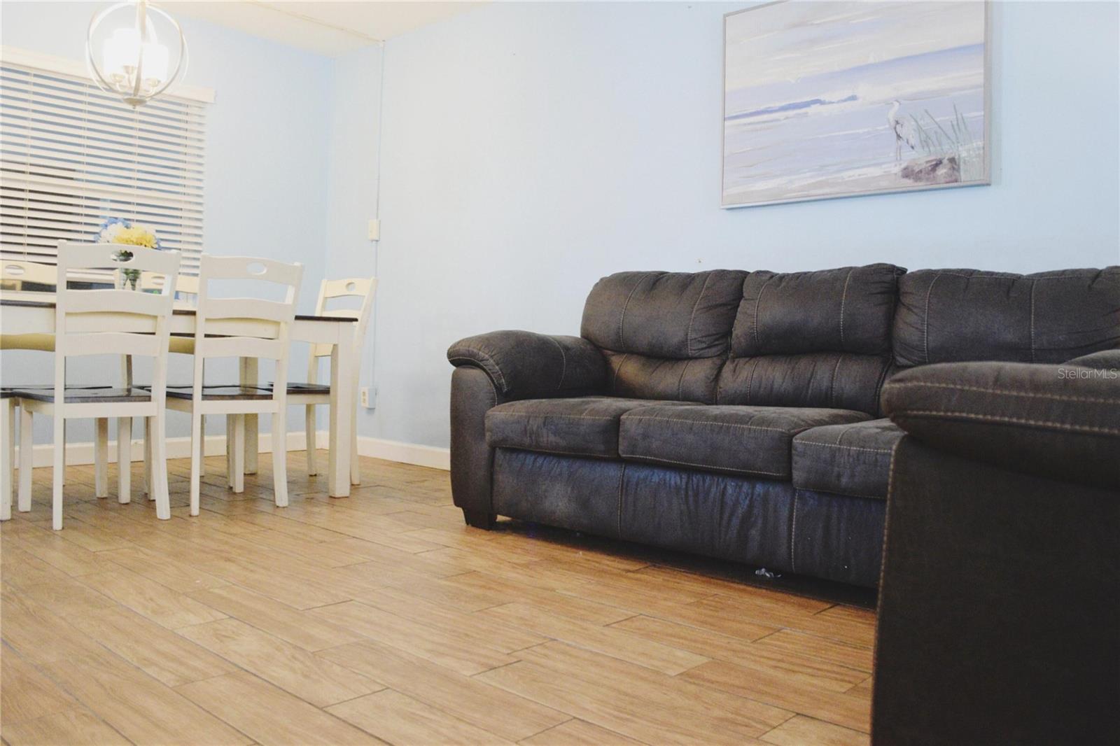 331 Sky Loch Dr W Property Photo 18