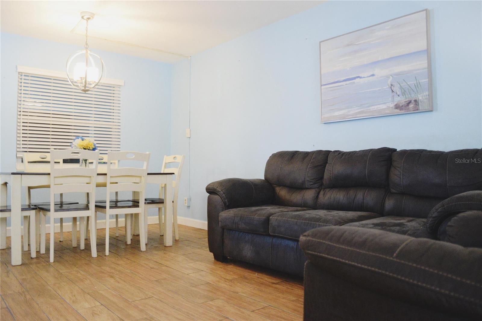 331 Sky Loch Dr W Property Photo 20