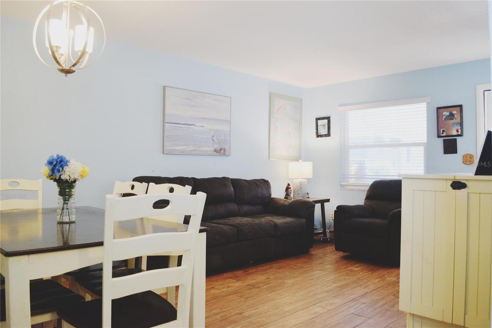 331 Sky Loch Dr W Property Photo 22