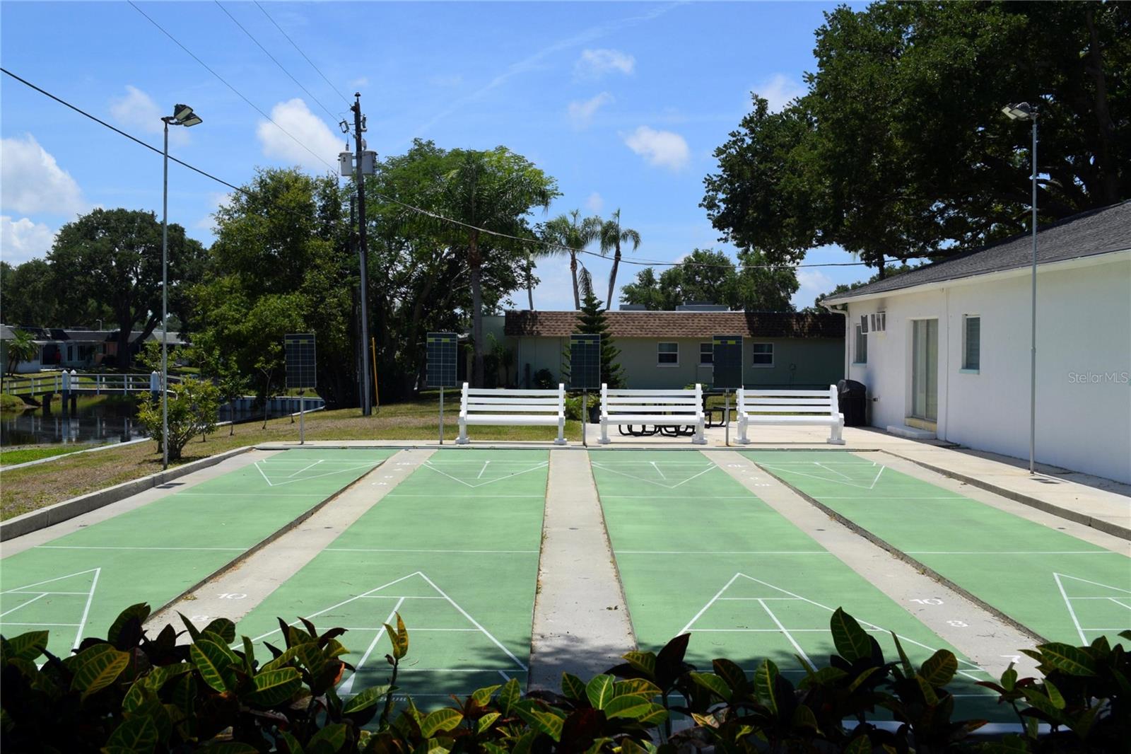 331 Sky Loch Dr W Property Photo 38