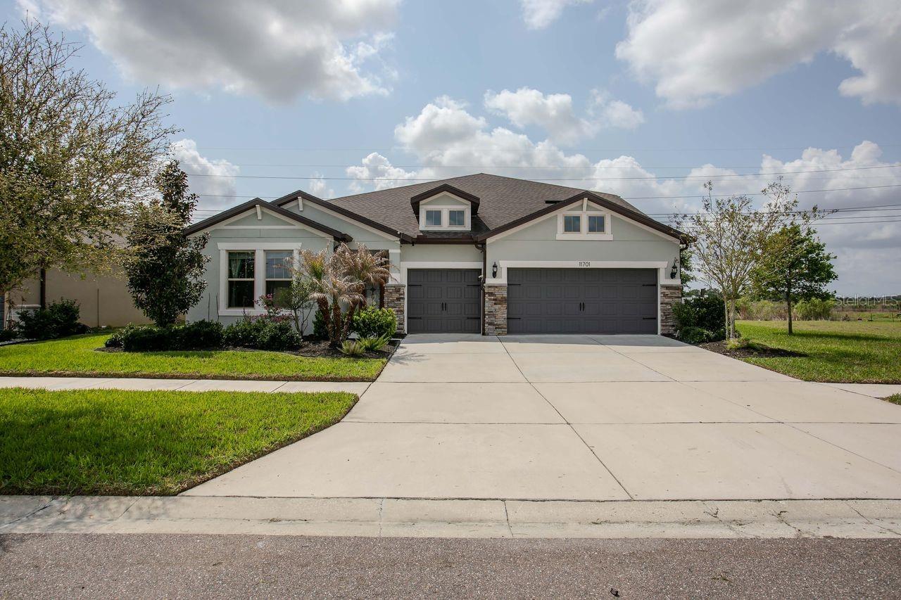 11701 Brighton Knoll Loop Property Photo 2