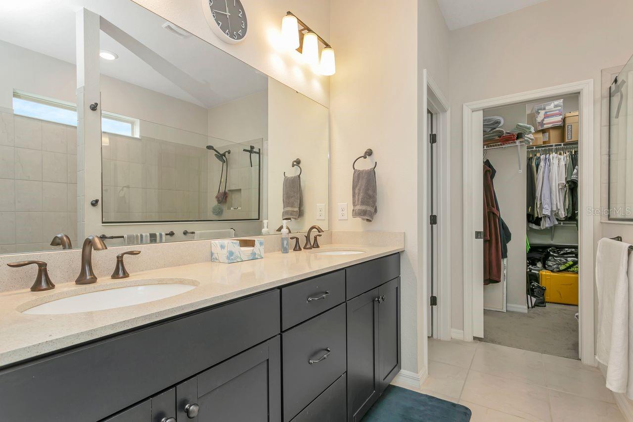 11701 Brighton Knoll Loop Property Photo 15