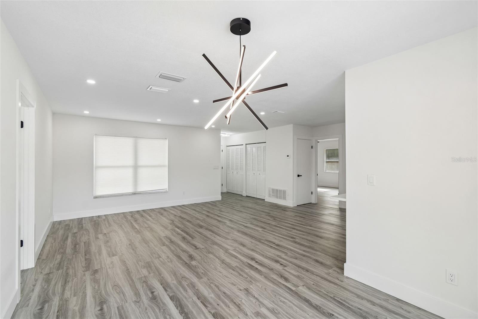 9015 Forest Oaks Blvd Property Photo 20