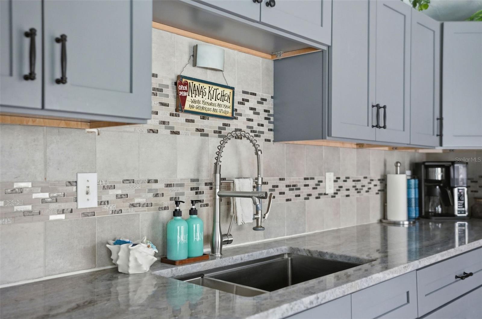 6907 Clark St Property Photo 16