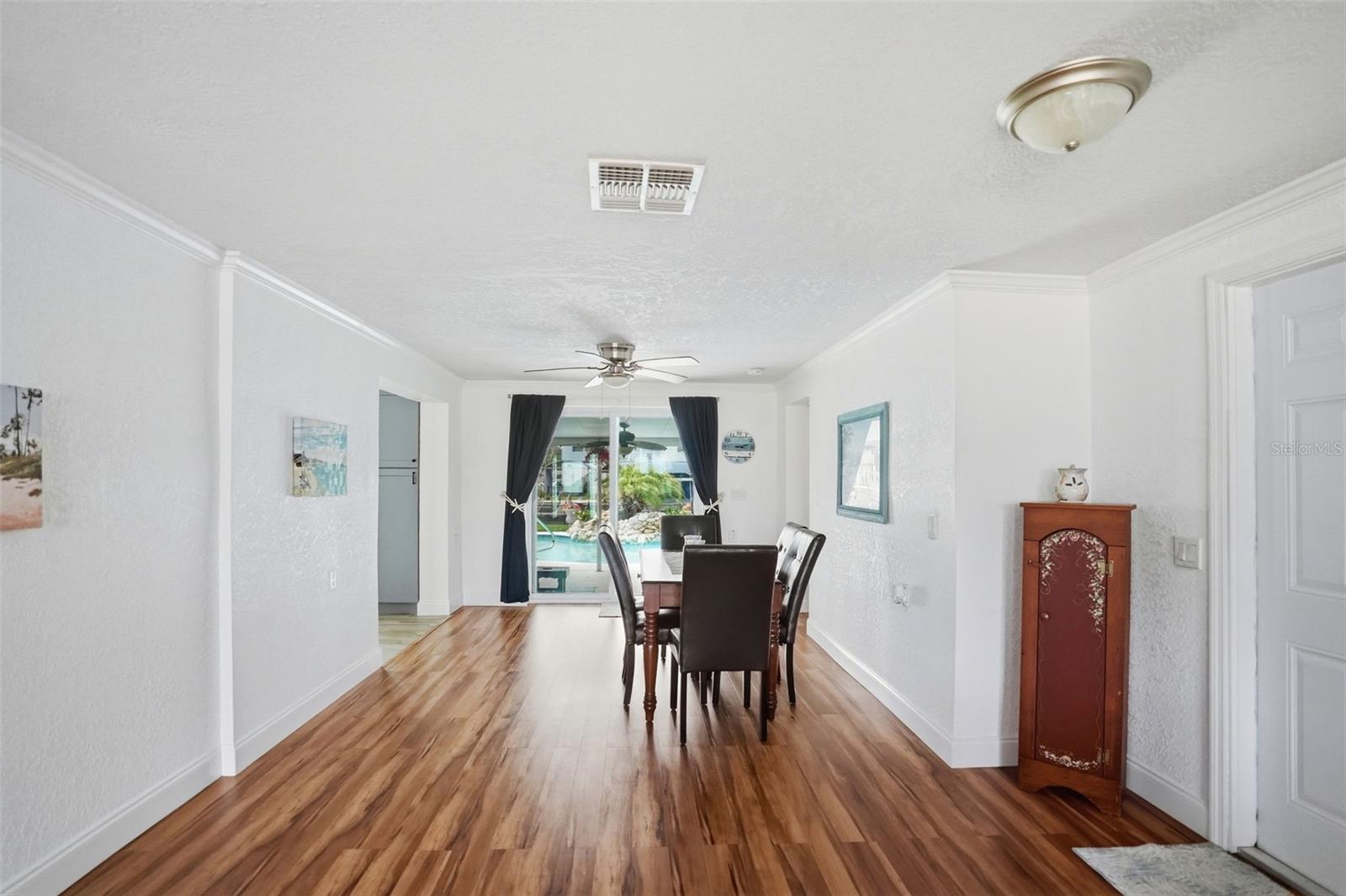 6907 Clark St Property Photo 25