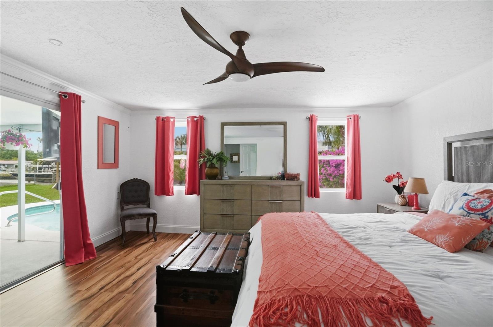 6907 Clark St Property Photo 27