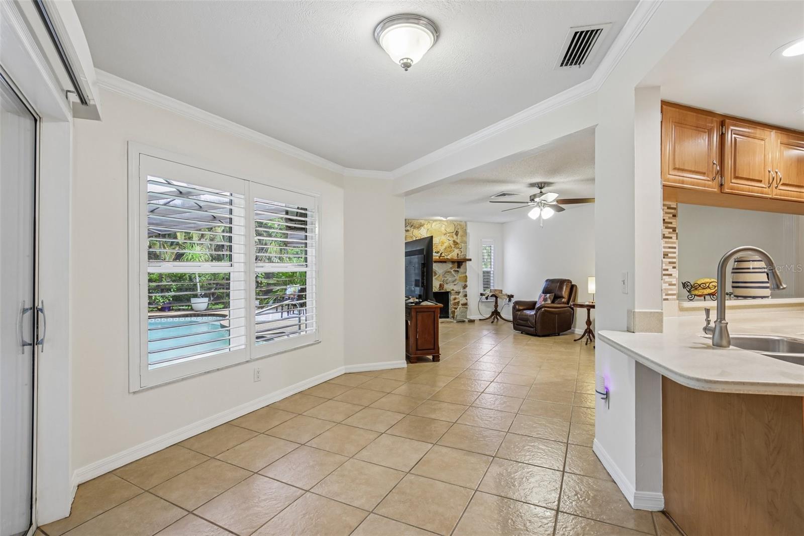 4541 Charing Cross Rd Property Photo 16