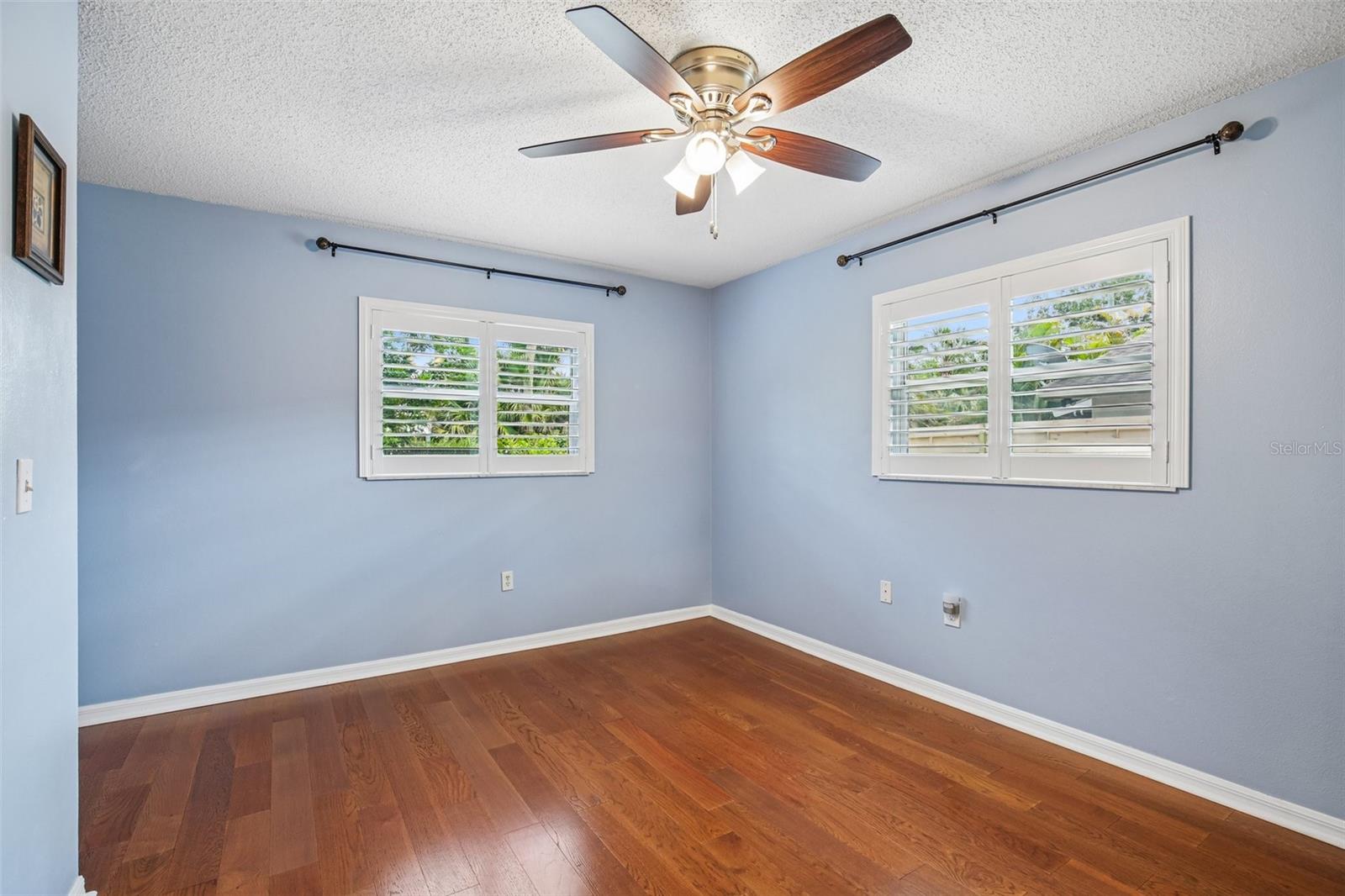 4541 Charing Cross Rd Property Photo 22