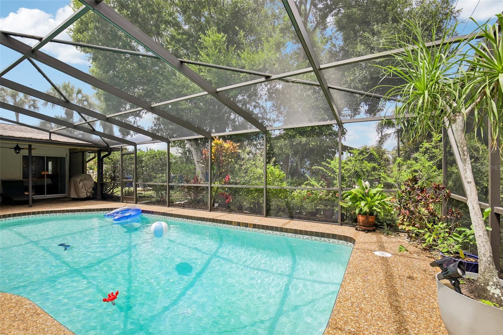 4541 Charing Cross Rd Property Photo 31