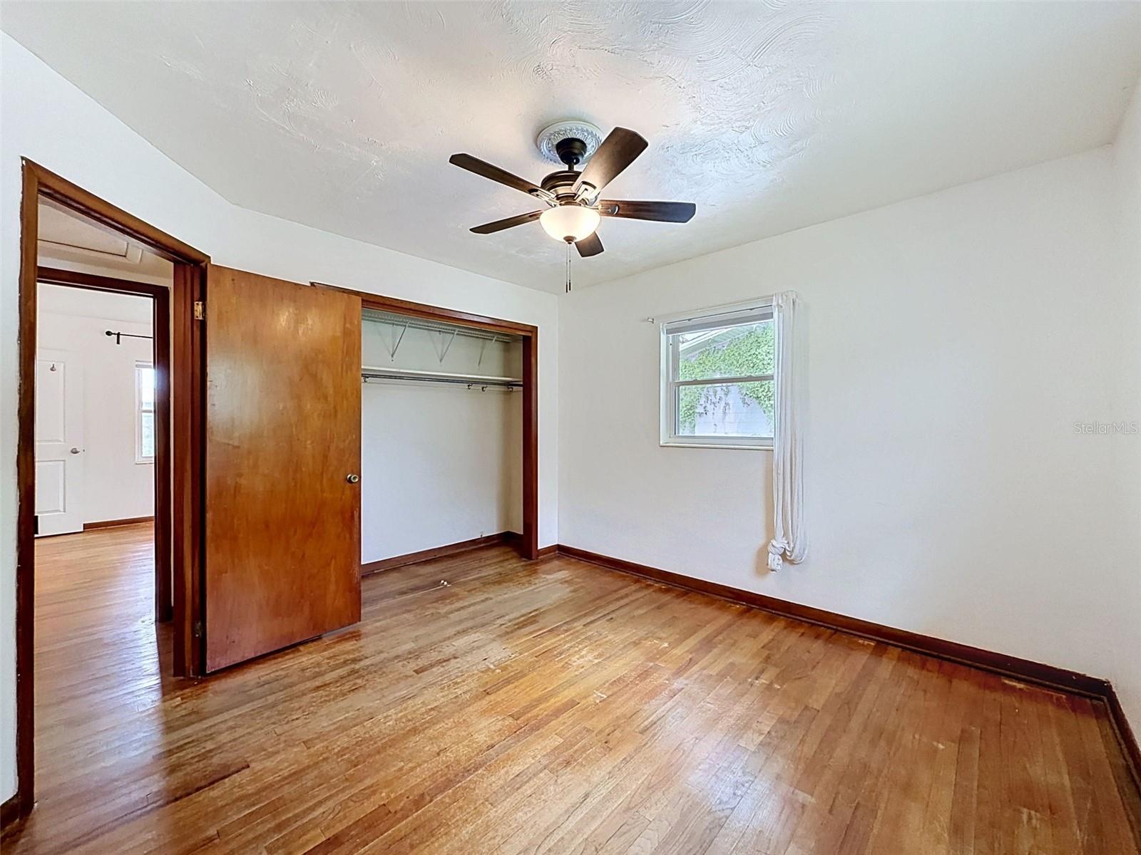2518 W North St Property Photo 26