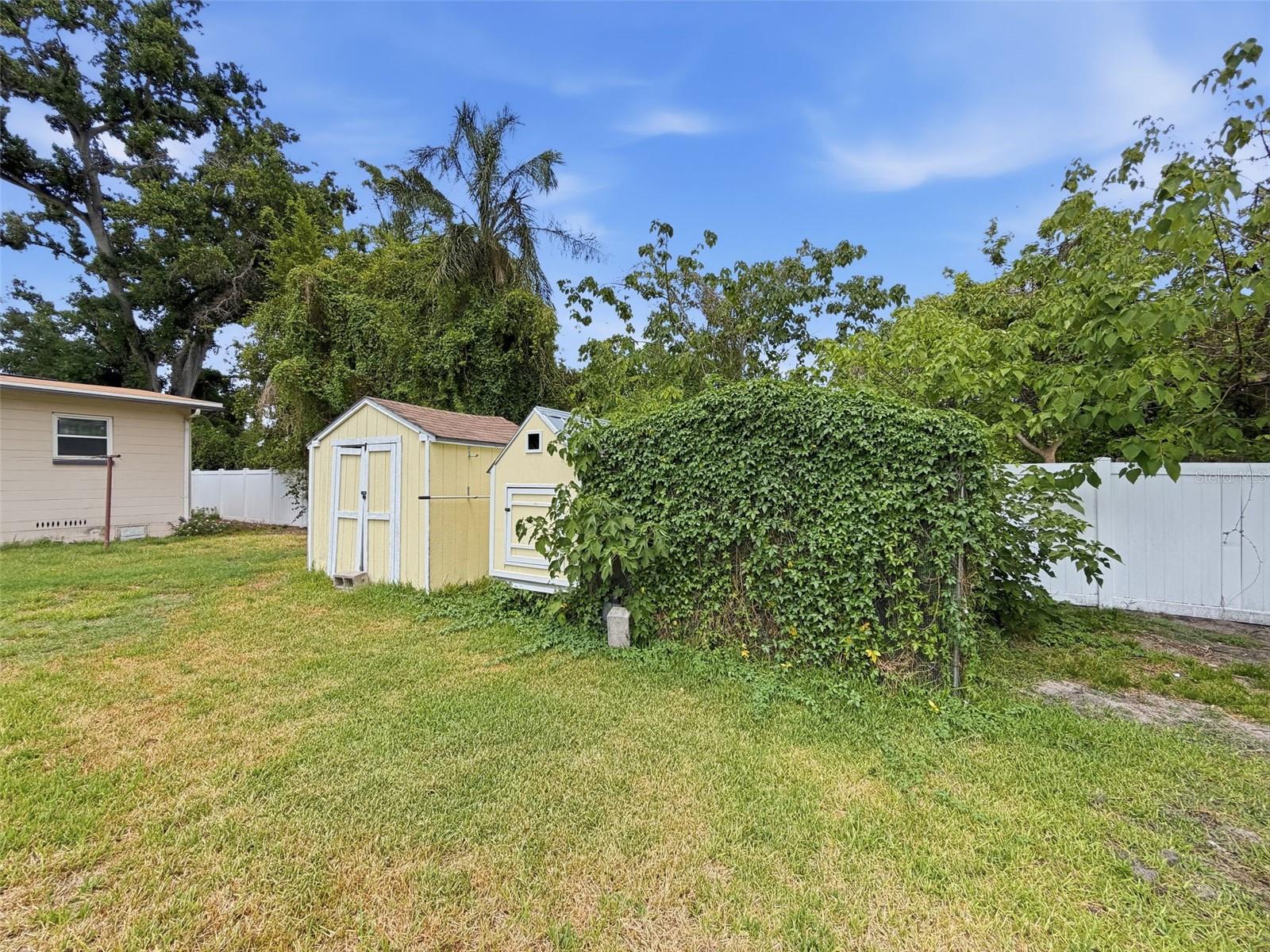 2518 W North St Property Photo 37