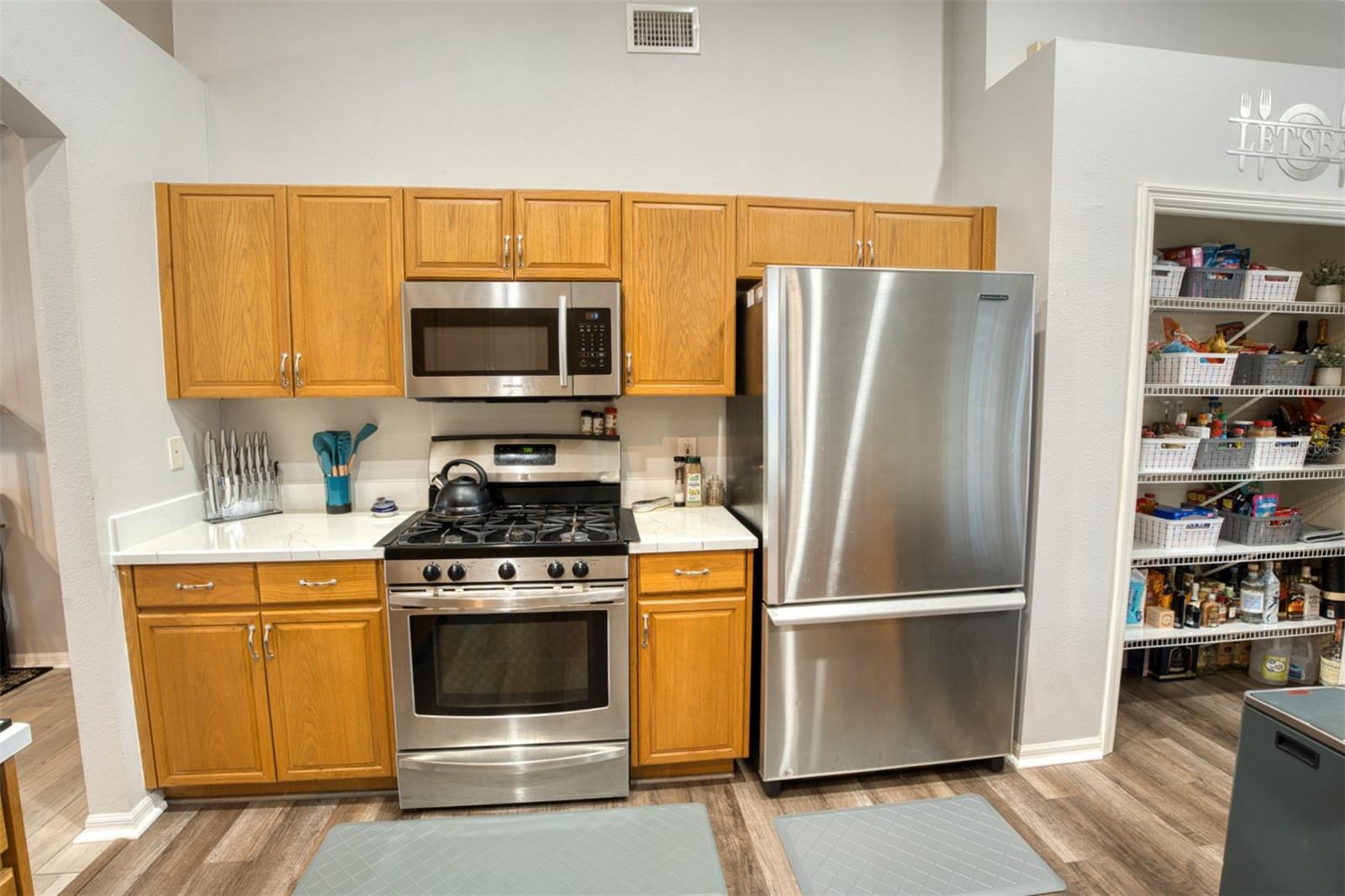 4303 Orange Ridge Ct Property Photo 21