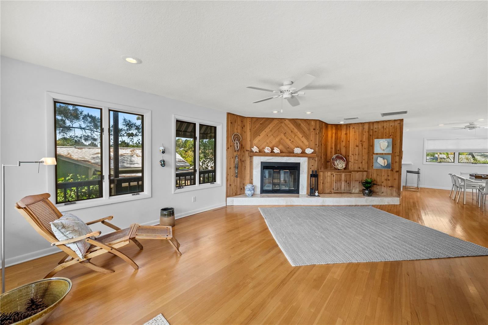 1304 Pass A Grille Way Property Photo 10