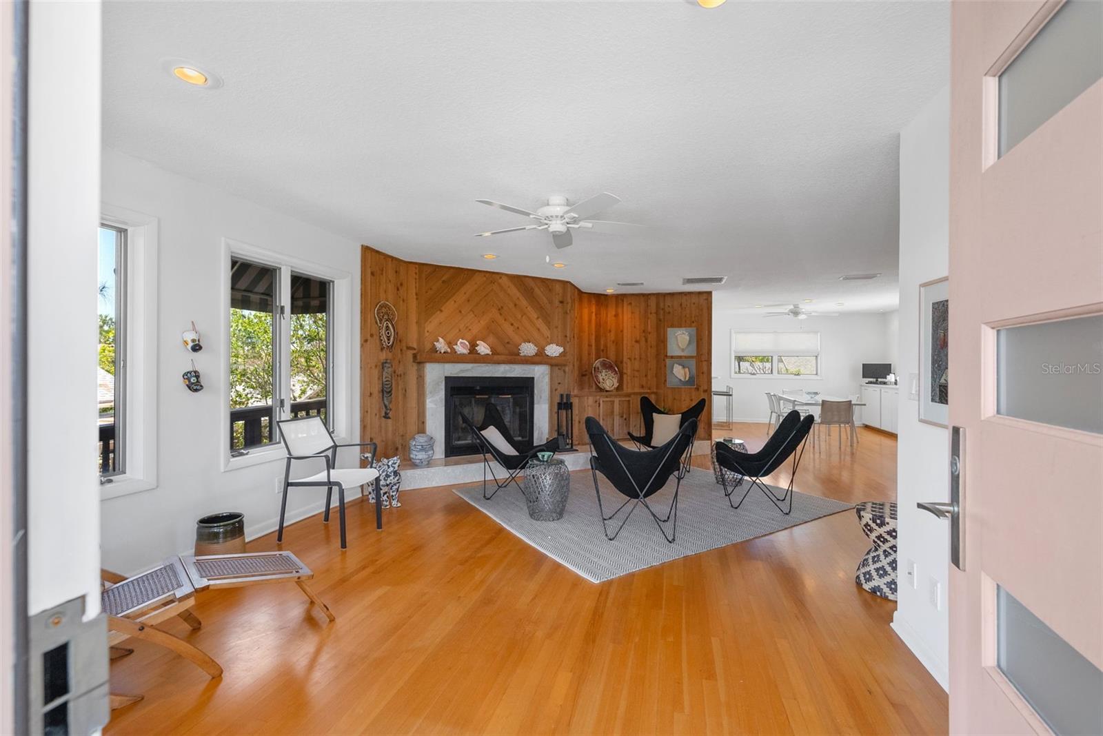 1304 Pass A Grille Way Property Photo 13