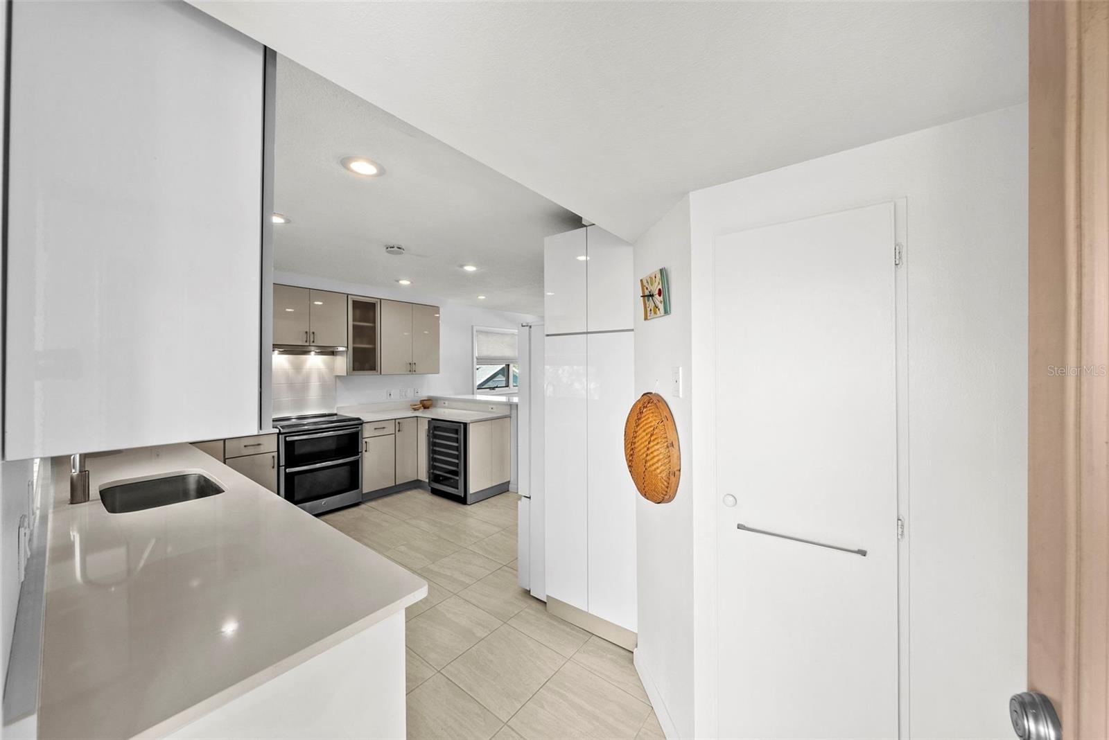 1304 Pass A Grille Way Property Photo 16