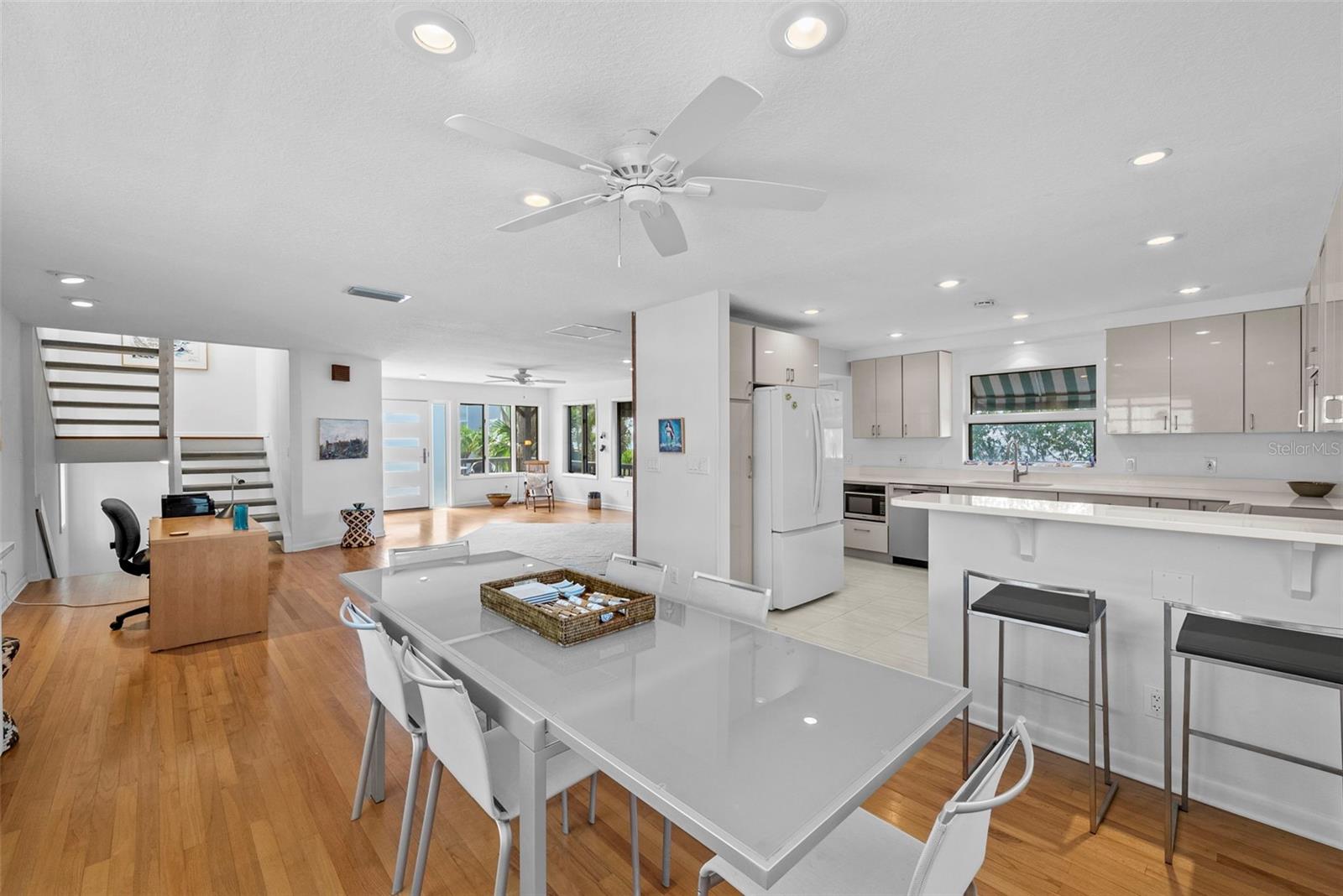 1304 Pass A Grille Way Property Photo 21