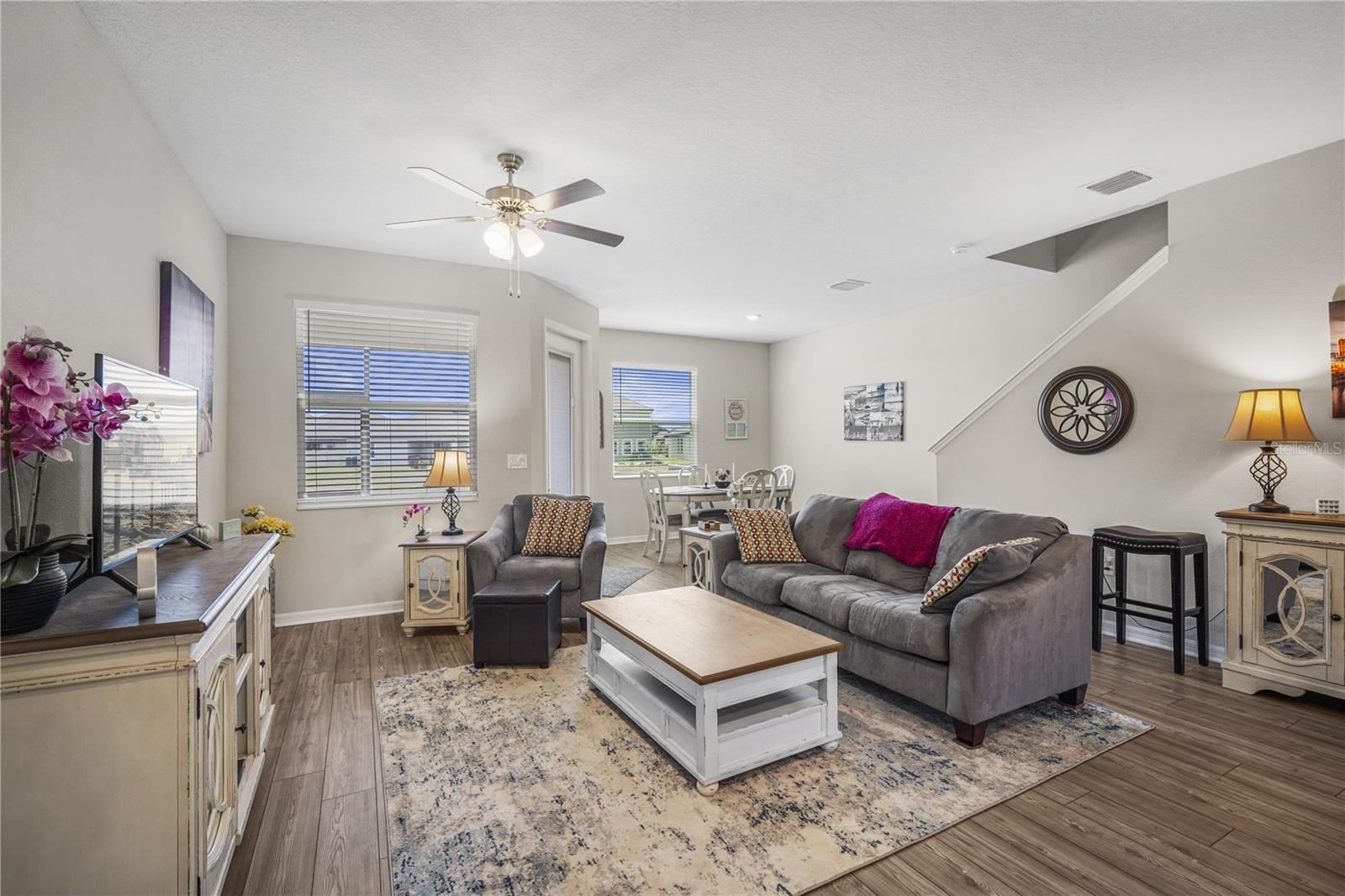 11240 Cay Spruce Way Property Photo 3